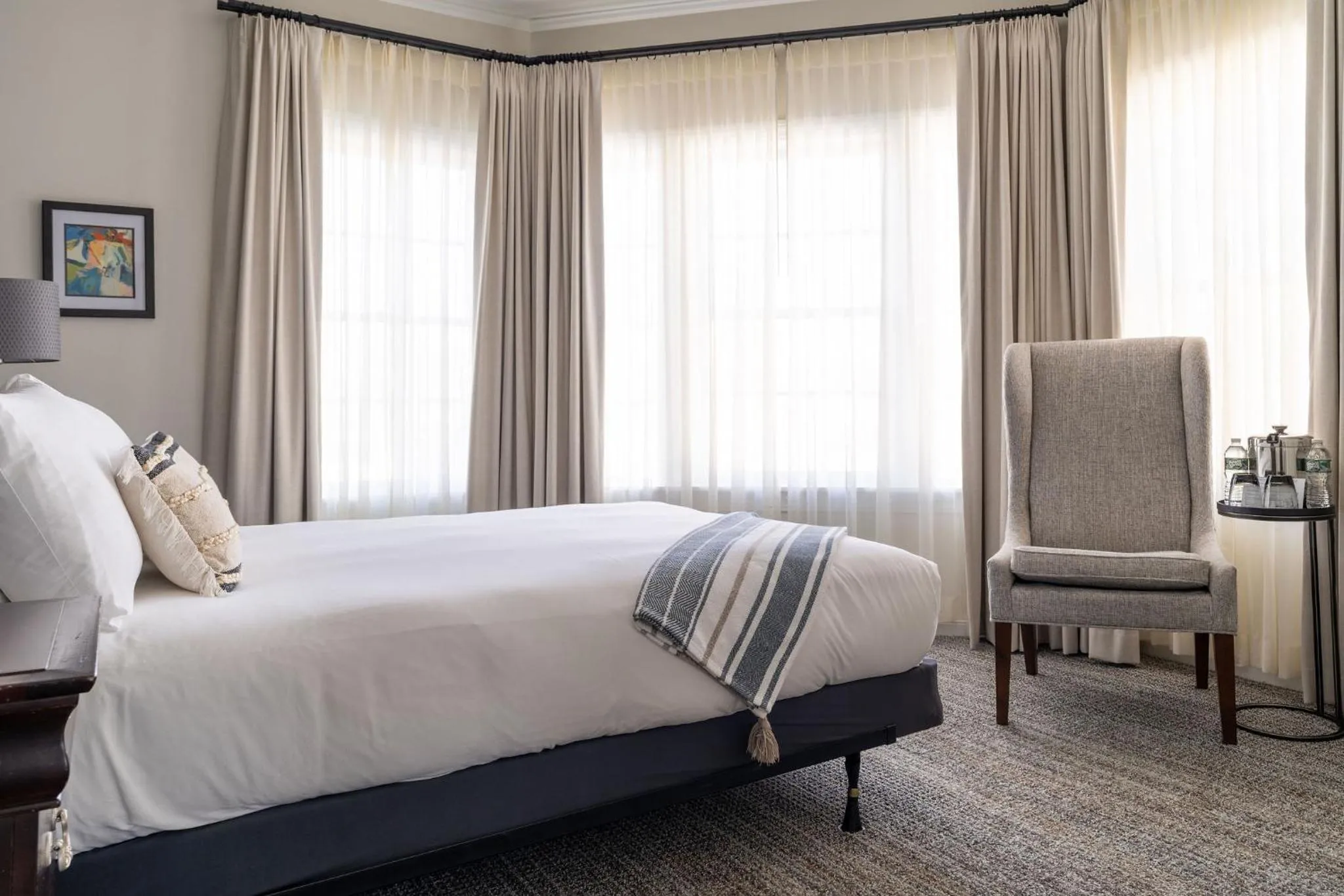 Bedroom, Bed in The Federal