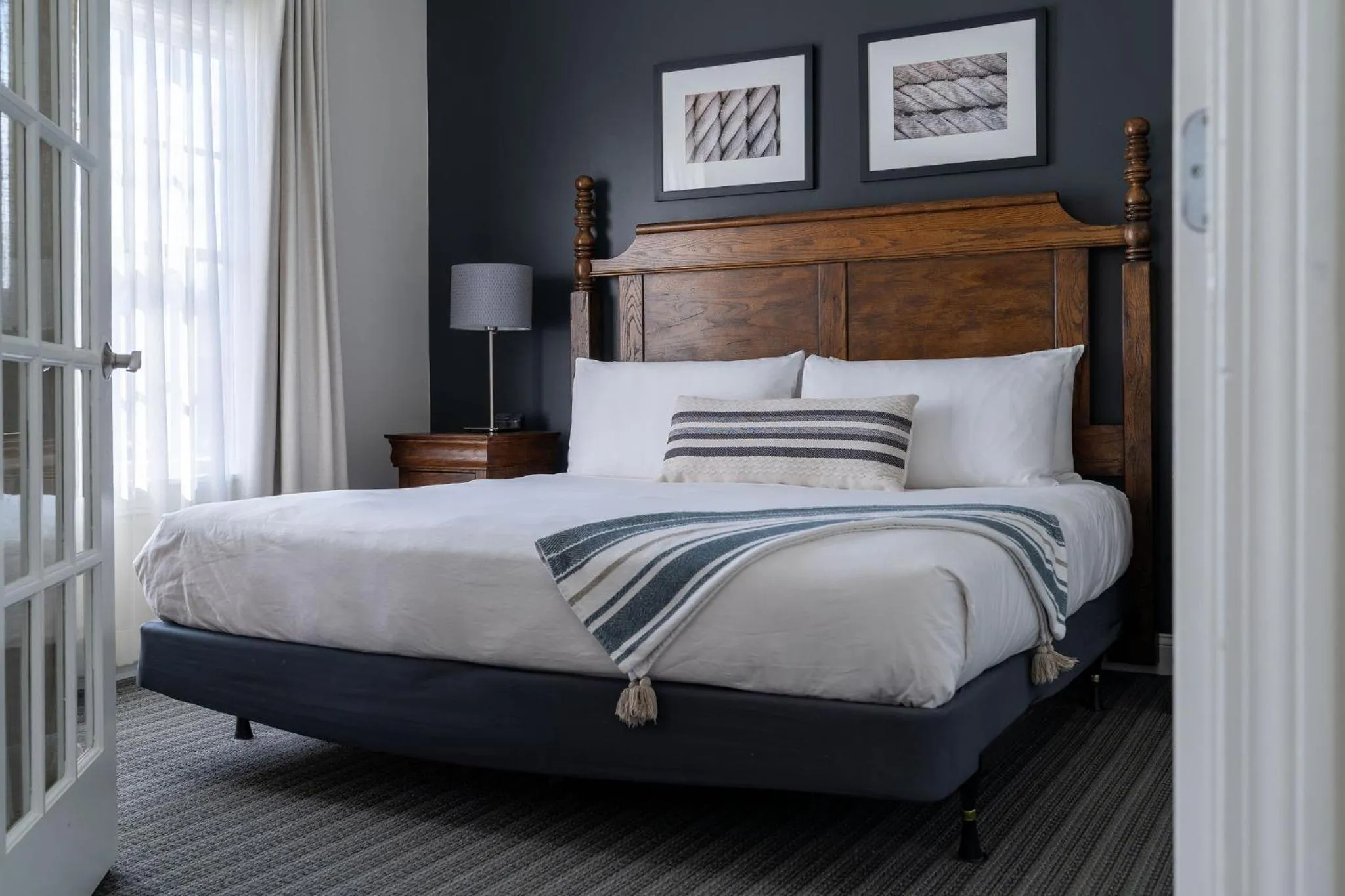 Bedroom, Bed in The Federal