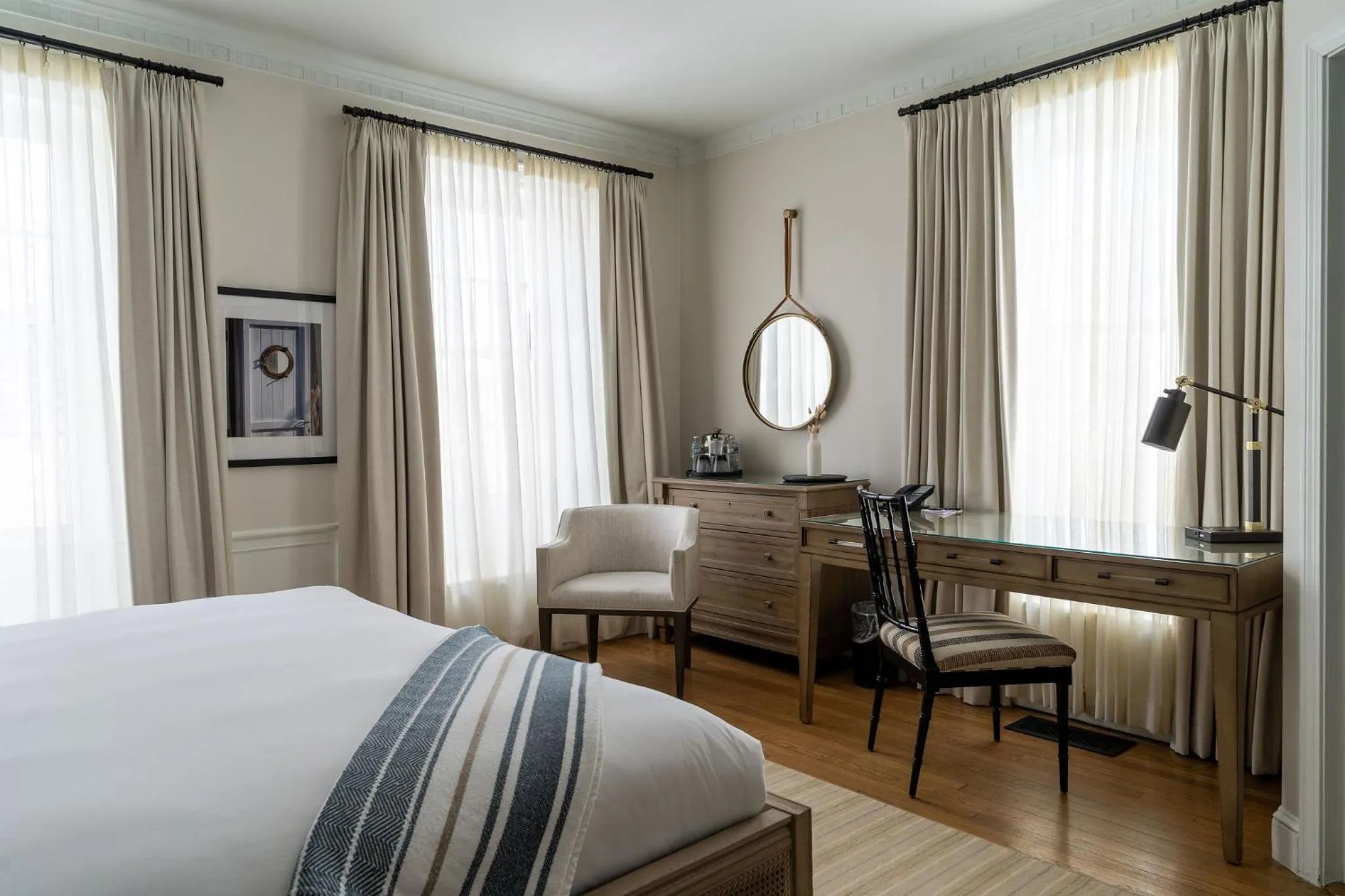 Bedroom, Bed in The Federal