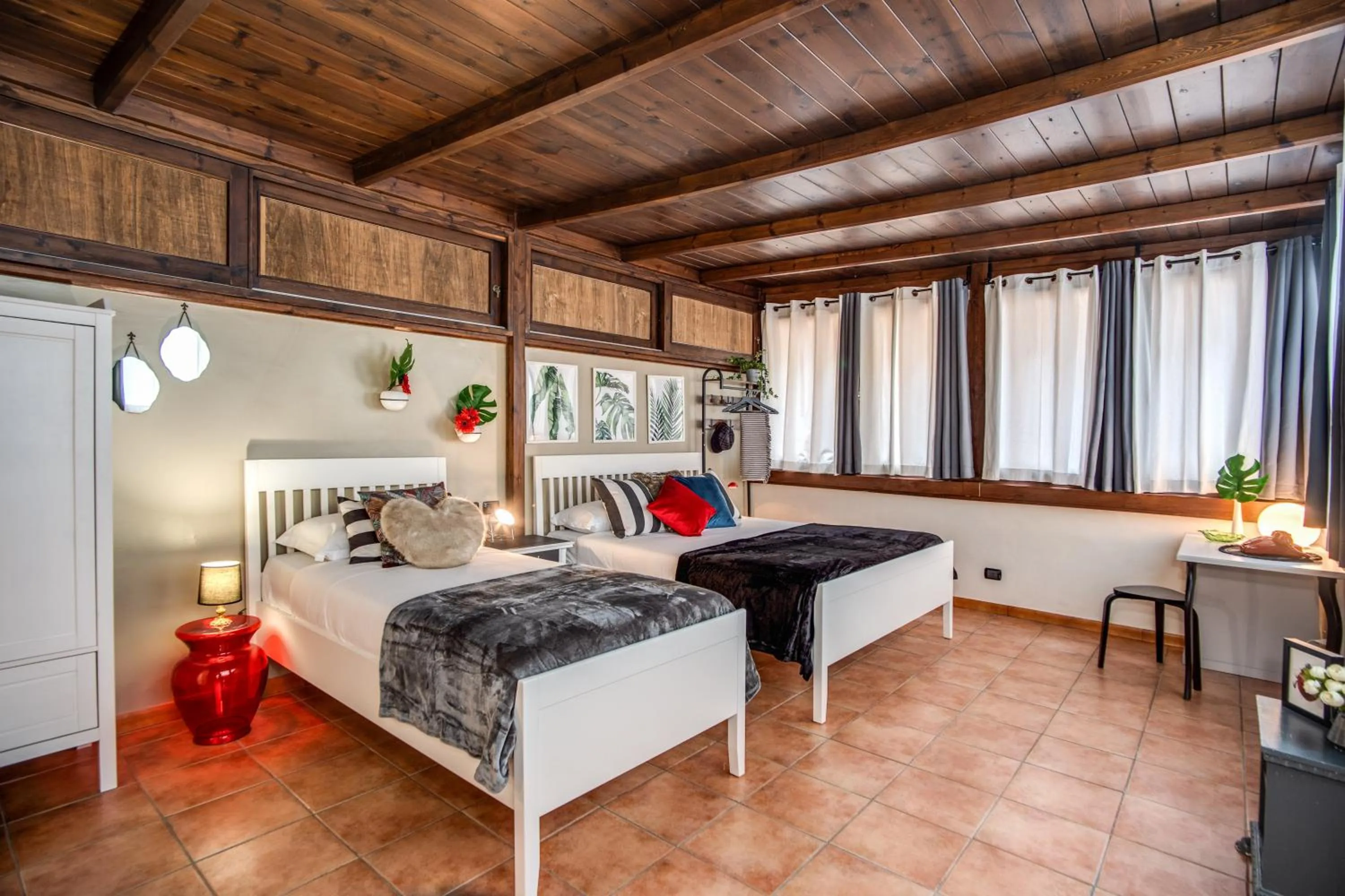 Photo of the whole room, Bed in Gianicolo Miracle Suite