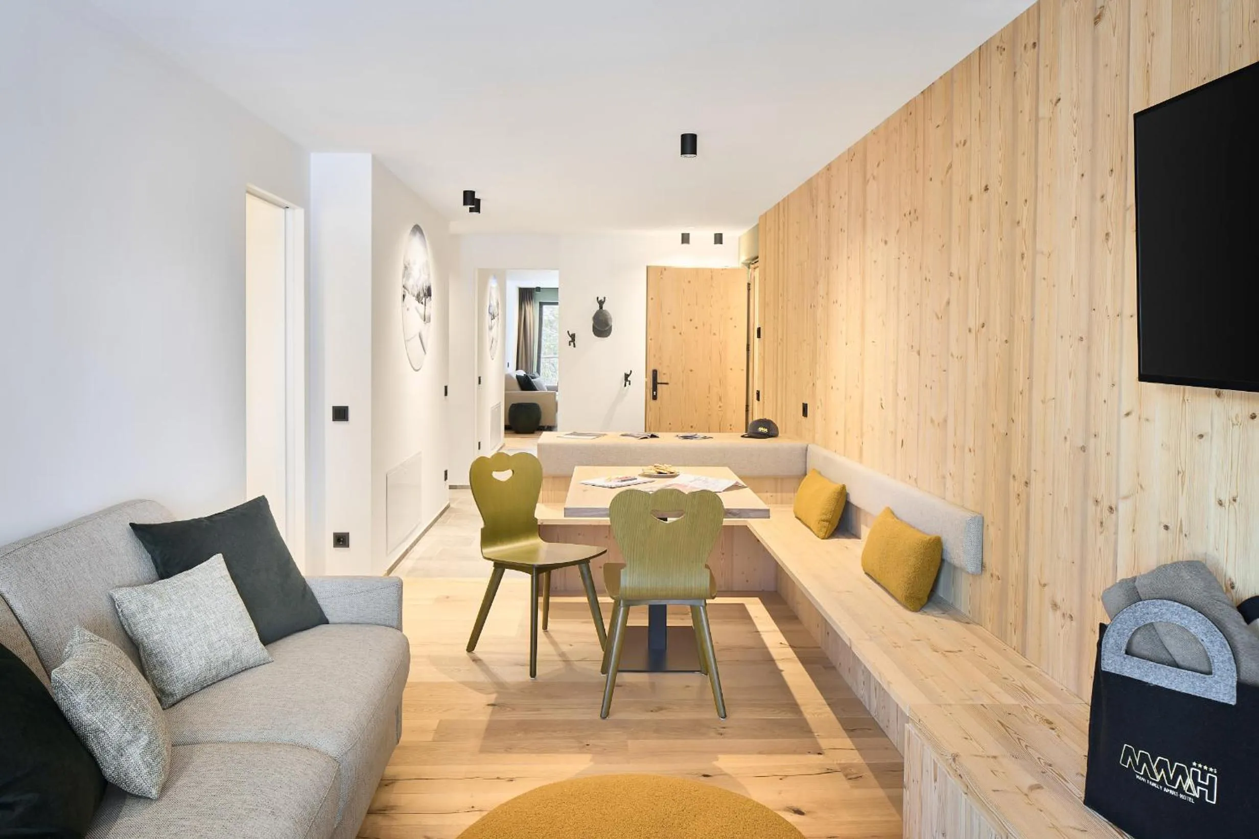 TV and multimedia in Movi Family Apart-Hotel ****s