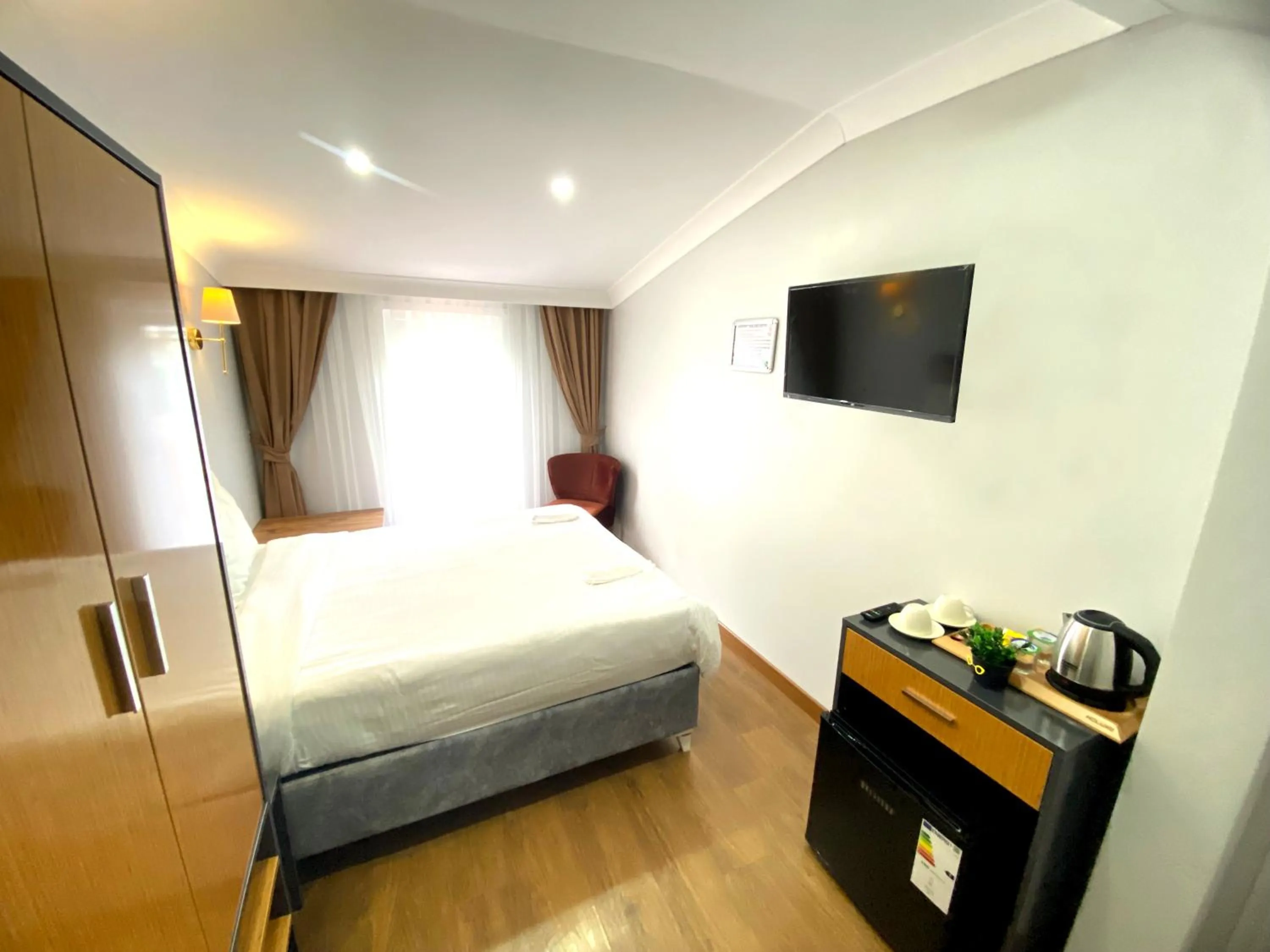 Photo of the whole room, Bed in iNALENS AİRPORT HOTEL