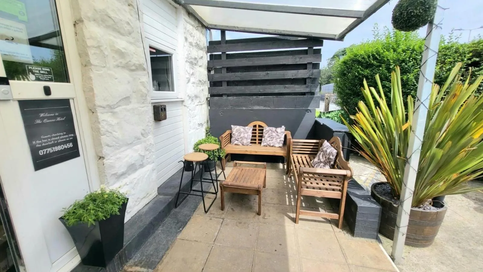 The Queens Hotel Harlech