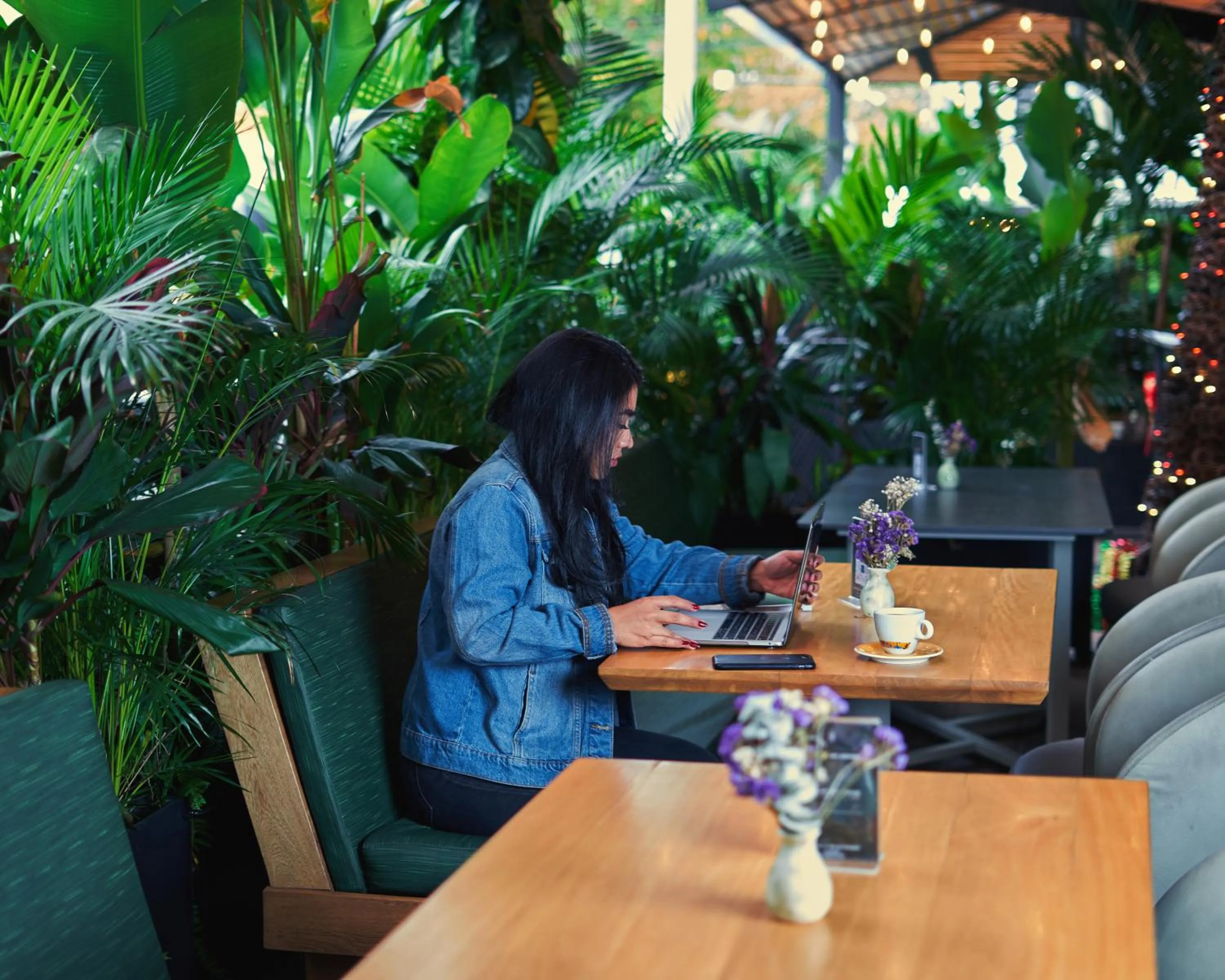 Restaurant/places to eat in Eutopiq Hotel