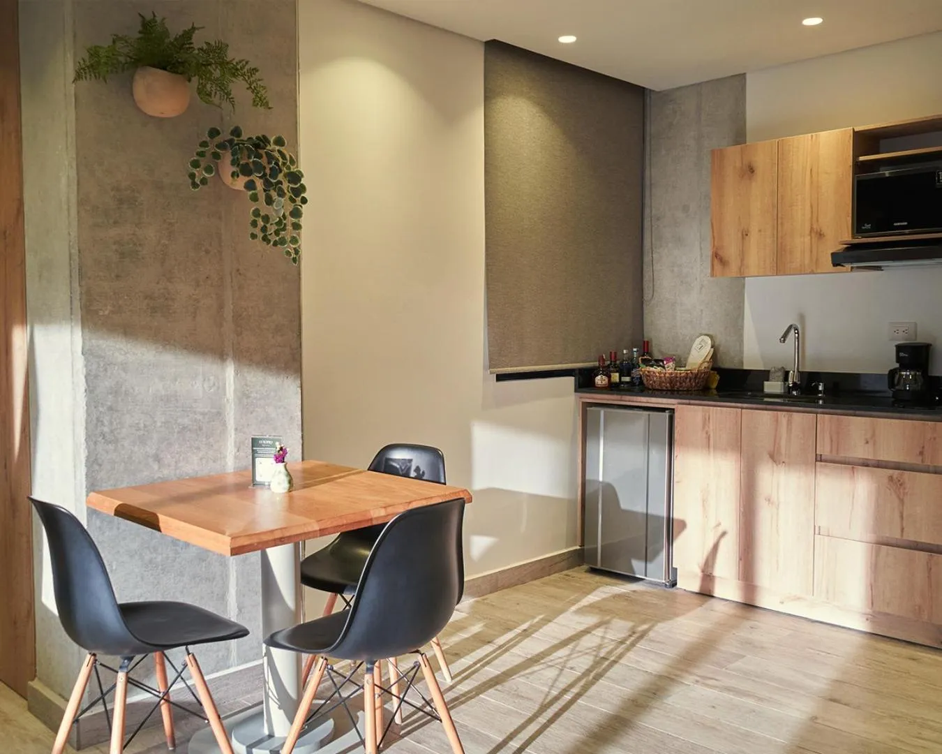 Kitchen or kitchenette in Eutopiq Hotel