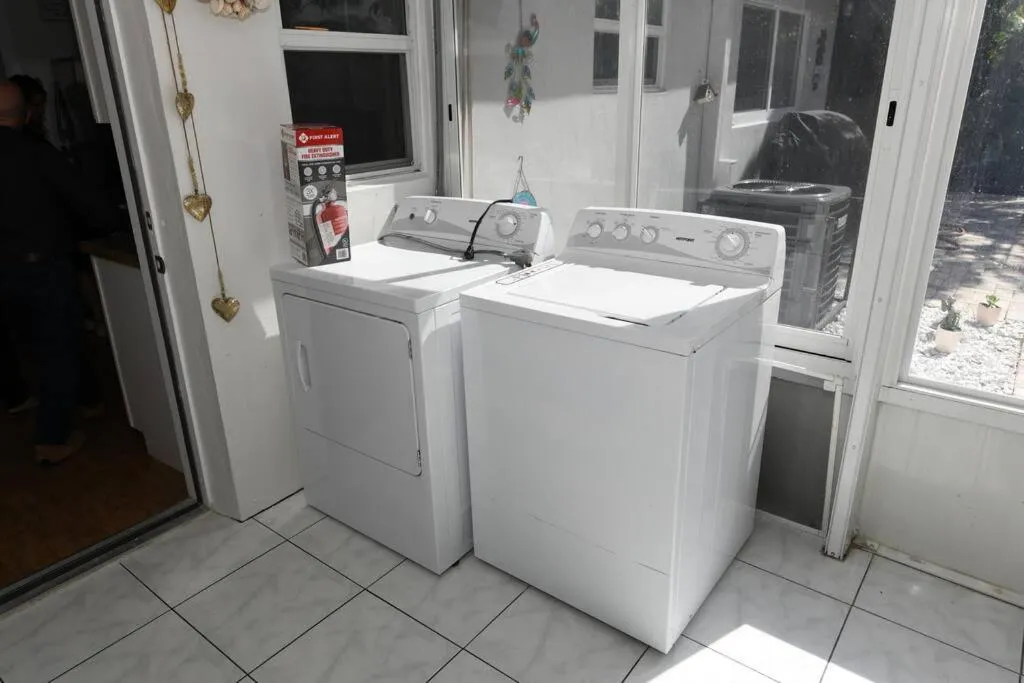 4BR Home, Hot Tub, Near Beach & Wilton Manors