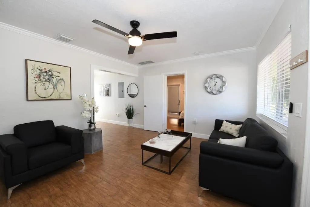 4BR Home, Hot Tub, Near Beach & Wilton Manors