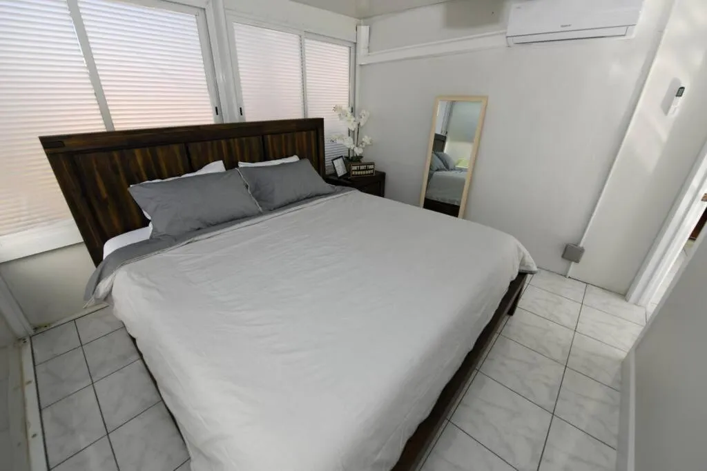 Bed in 4BR Home, Hot Tub, Near Beach & Wilton Manors