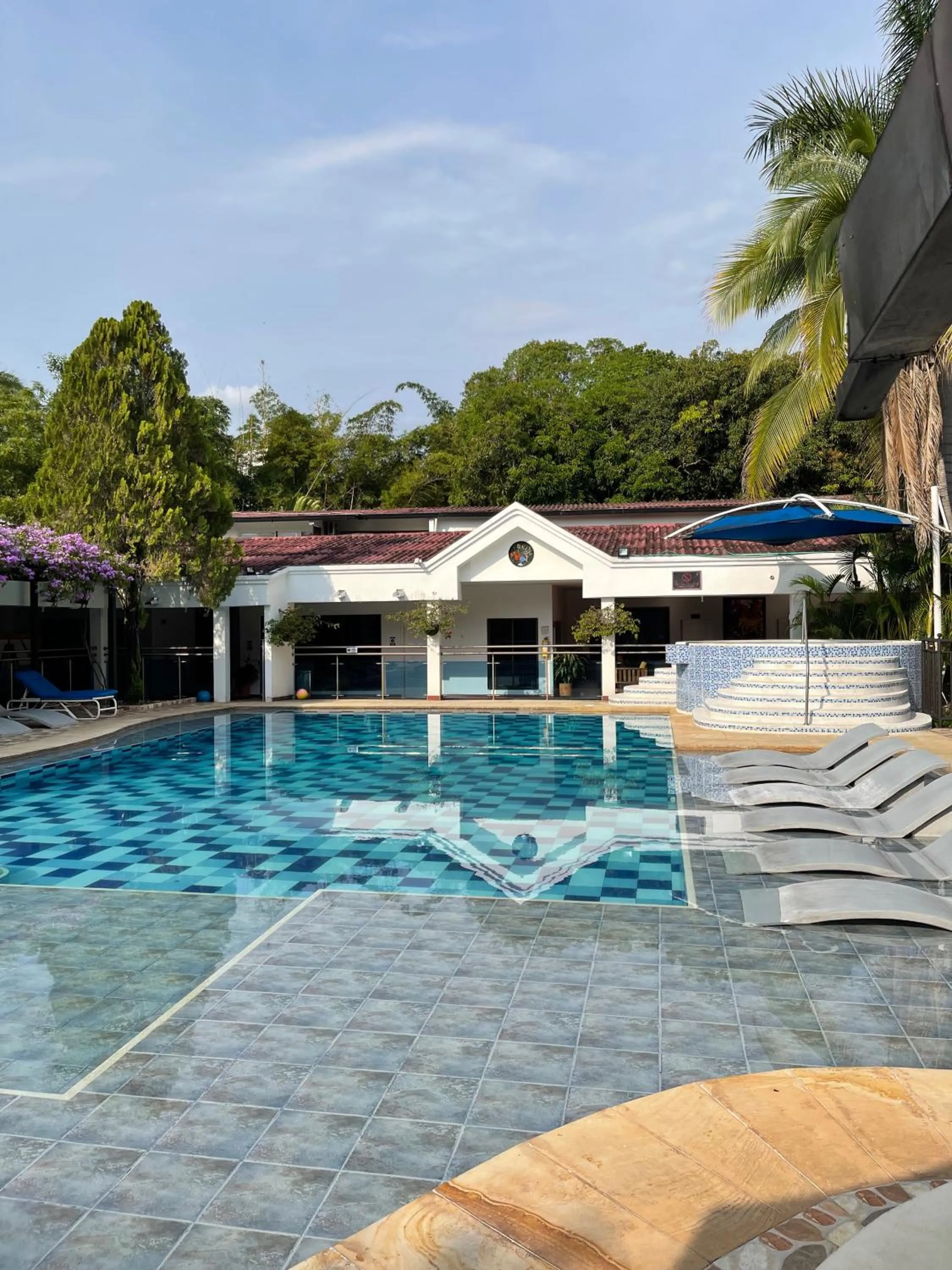 Swimming pool in Hotel Melgar Villa Valeria