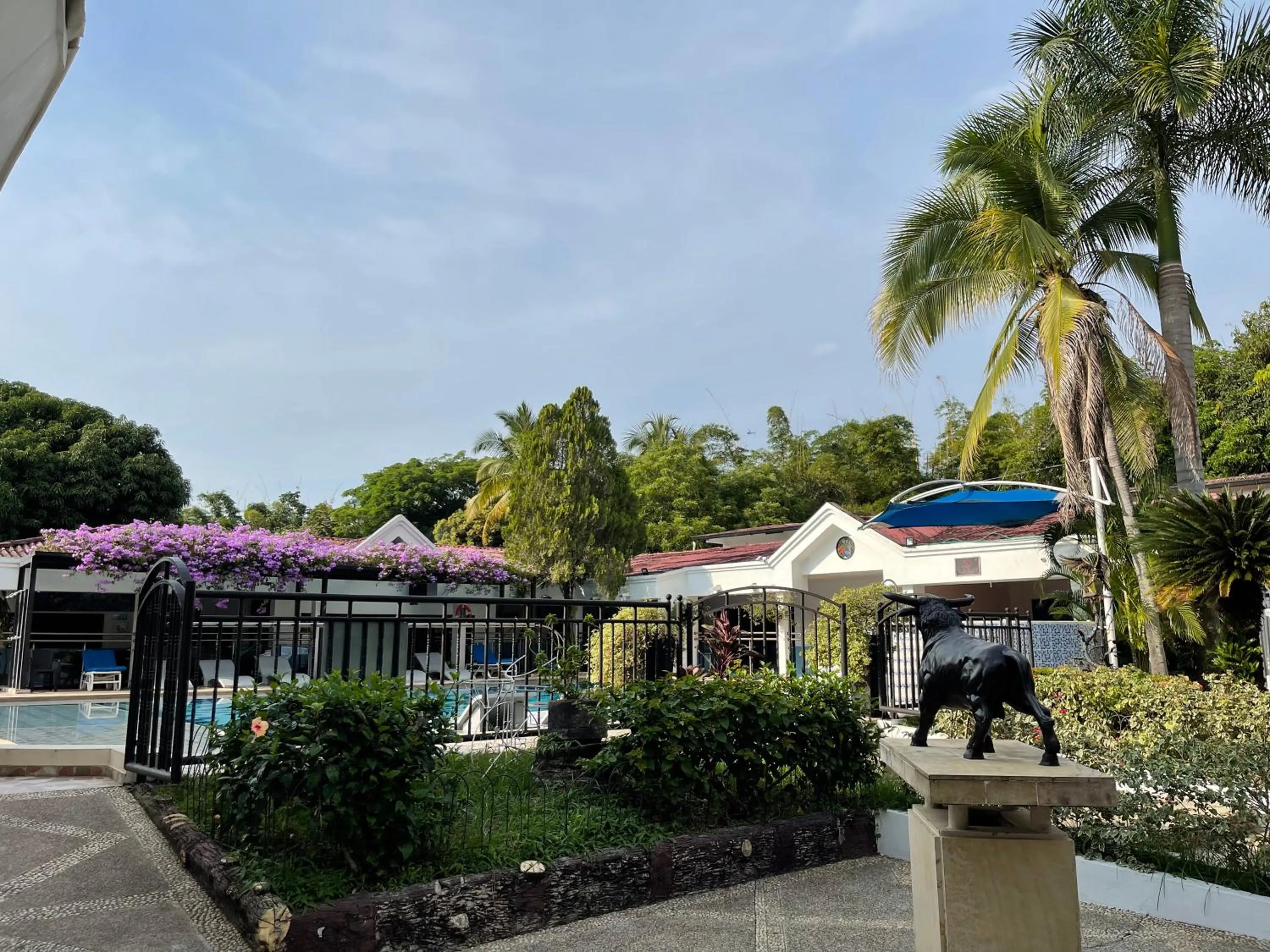 Property building in Hotel Melgar Villa Valeria