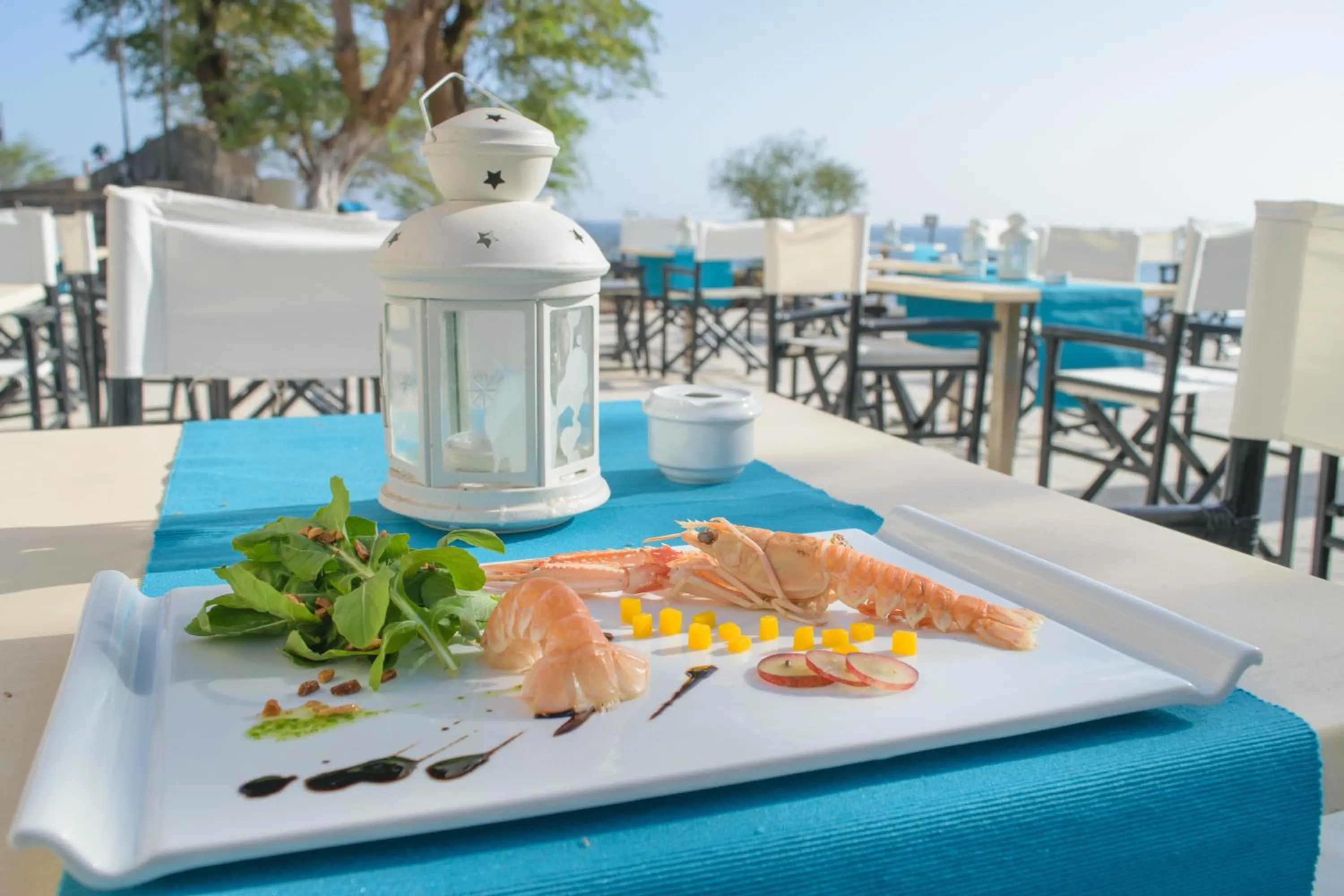 Restaurant/places to eat in Oasis Praiamar