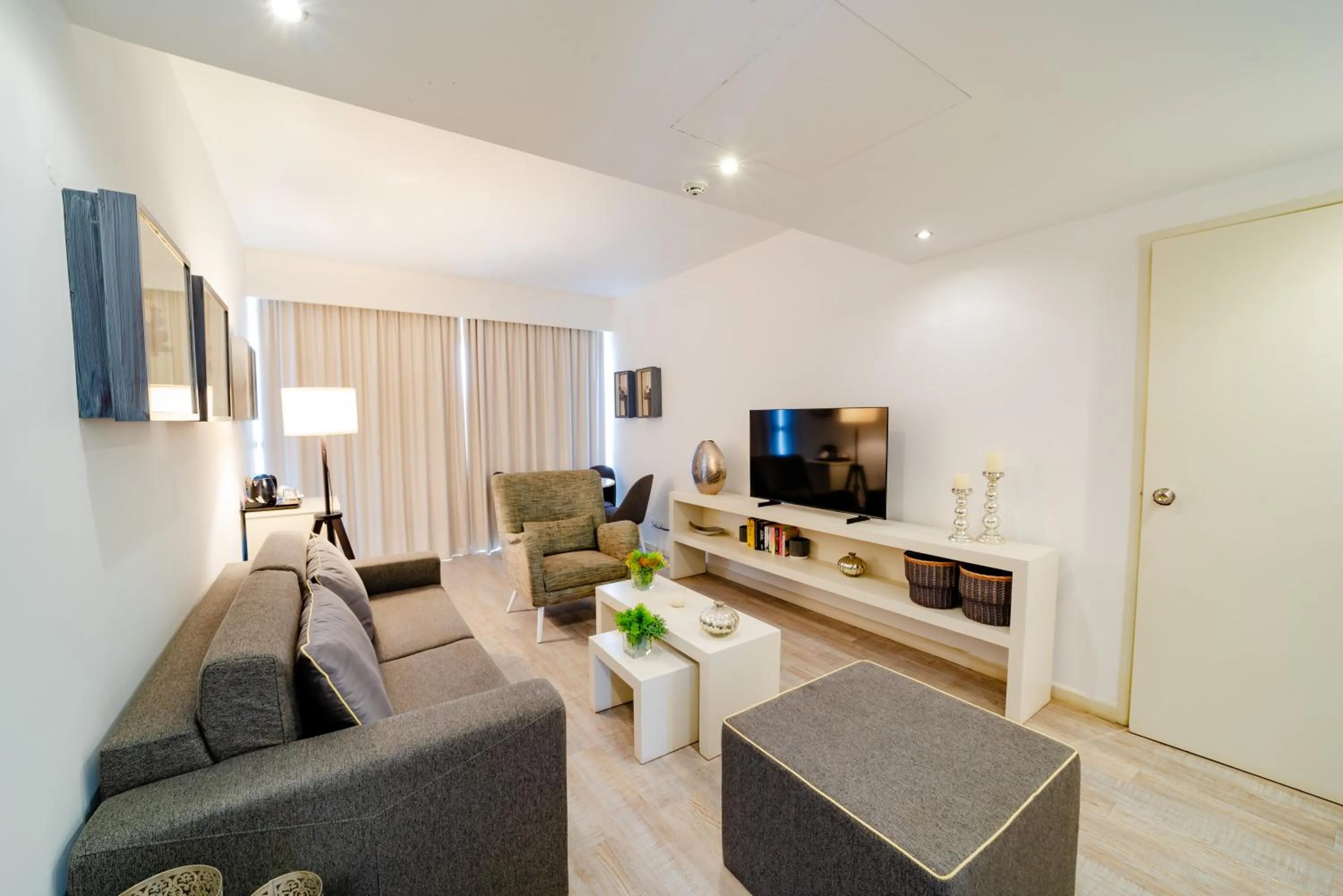 TV and multimedia in Oasis Praiamar