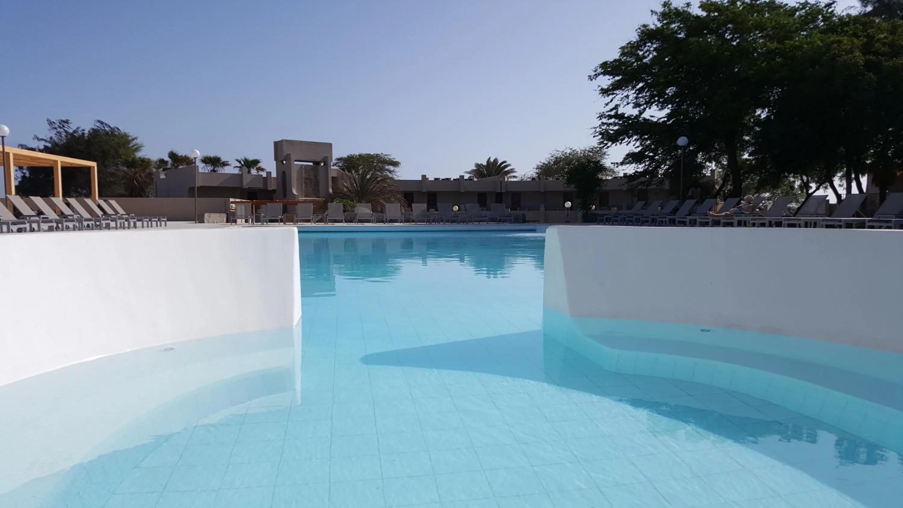 Pool view in Oasis Praiamar