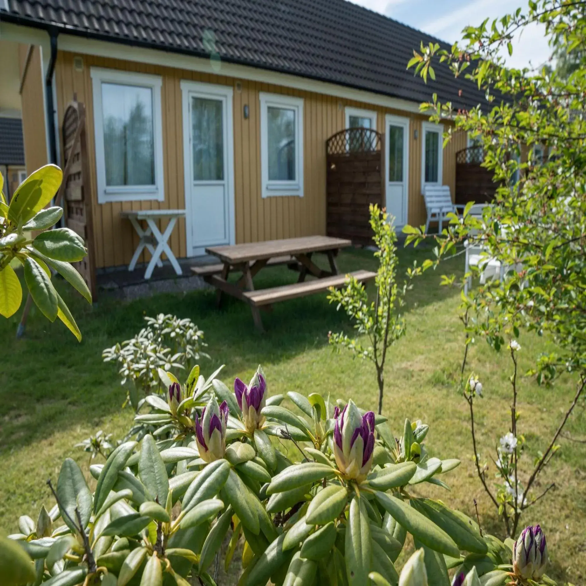 Lofthus / Lägenhet med uteplats in Solstickan Hotell & Vandrarhem Lofthus / Lägenhet med uteplats in Solstickan Hotell & Vandrarhem