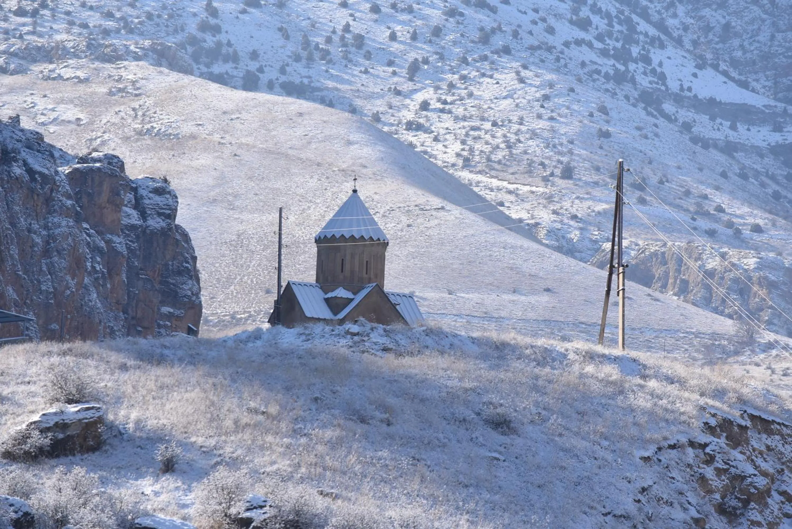Winter in Areni Lodge