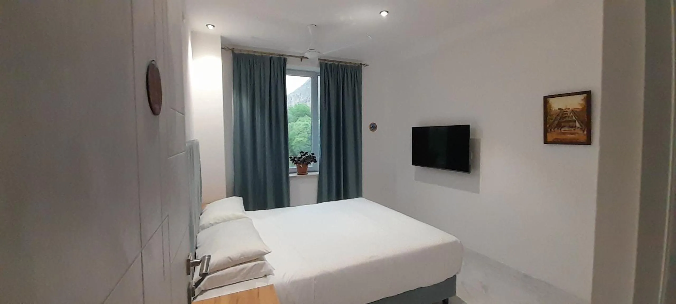 Bedroom in Areni Lodge