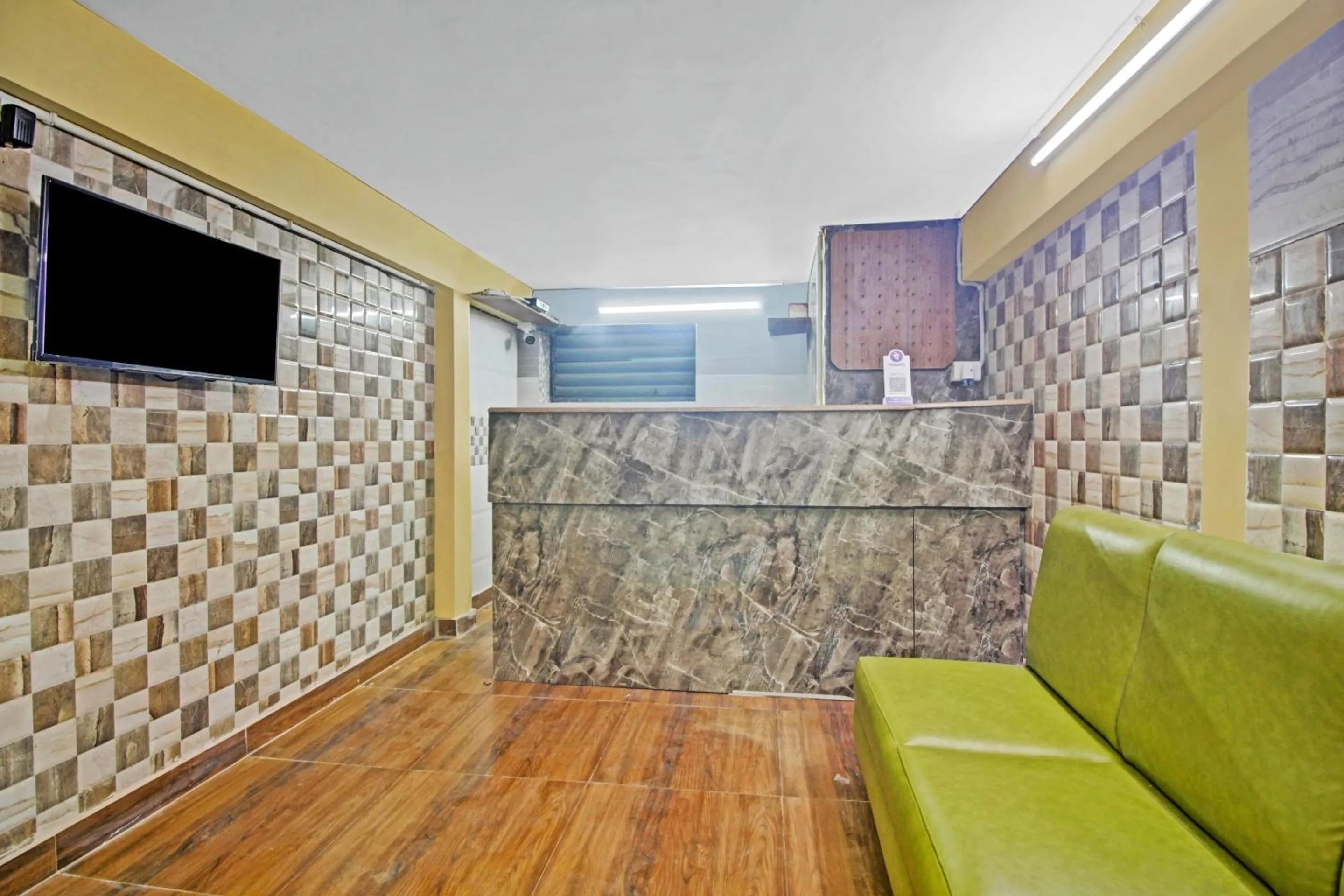 Lobby or reception in Super Collection O Hotel Aqua Villa Near Netaji Subhash Chandra Bose International Airport