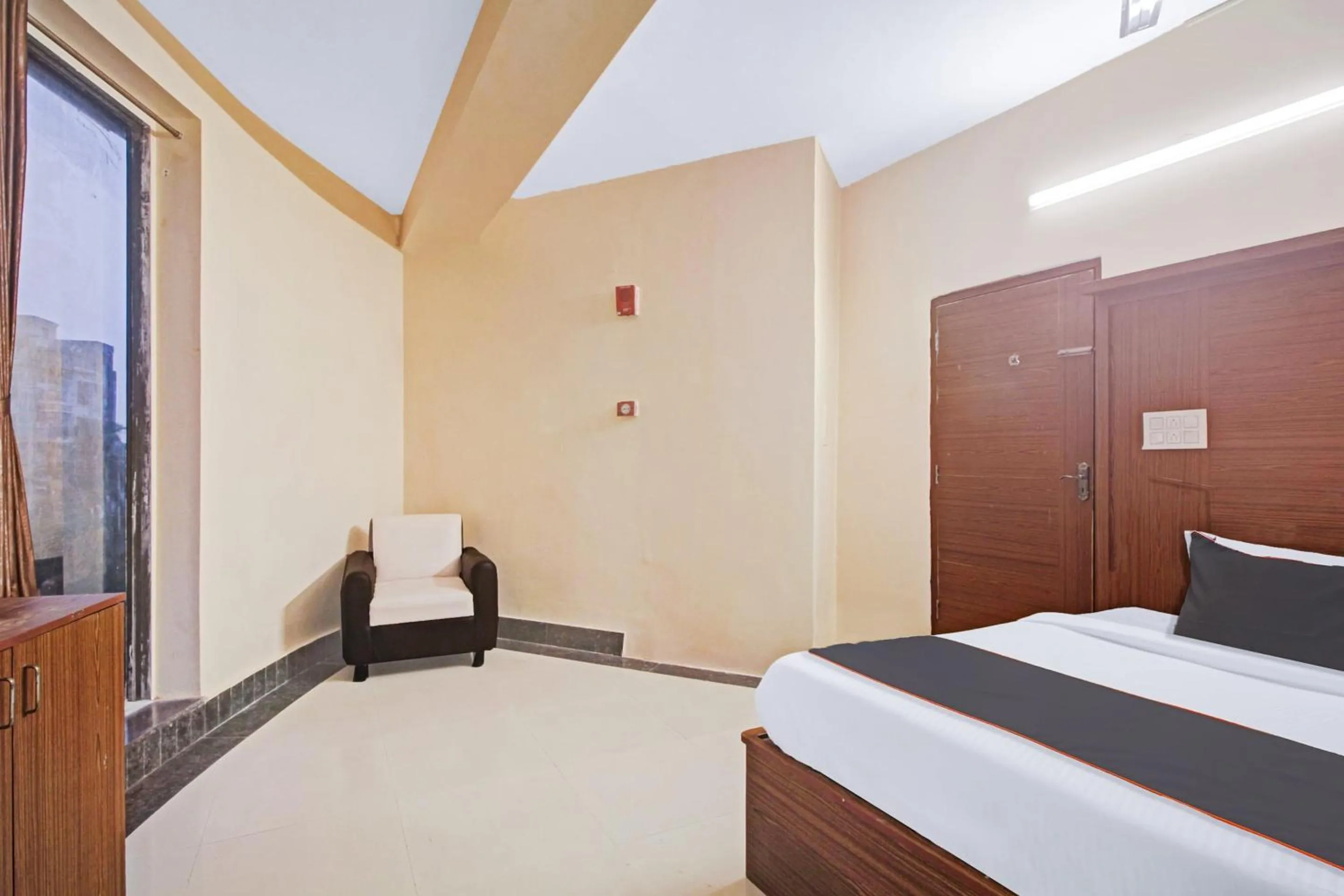 Bedroom, Bed in Super Collection O Hotel Aqua Villa Near Netaji Subhash Chandra Bose International Airport