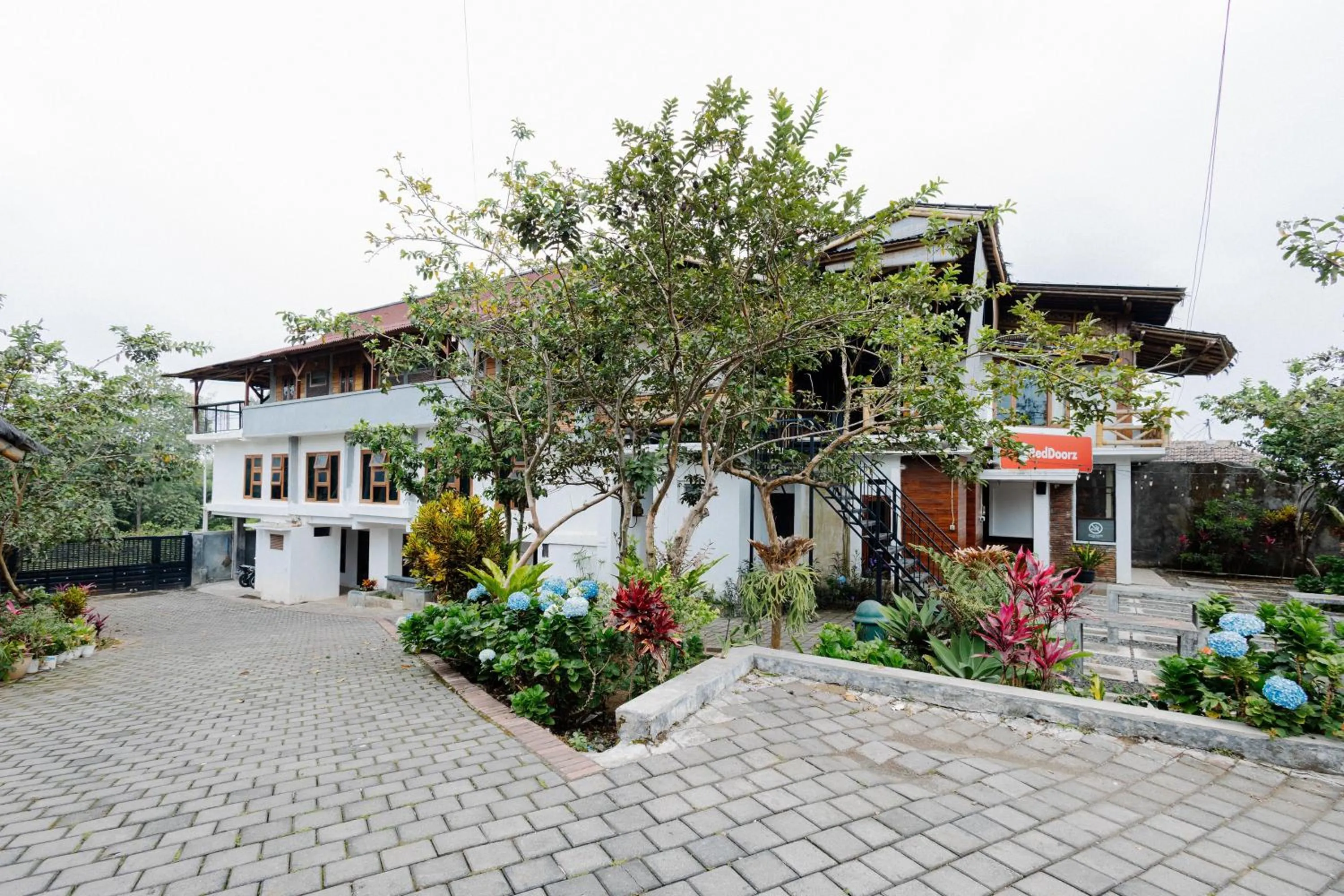 Property building in RedDoorz Syariah At Wisma Djokorio Poncokusumo