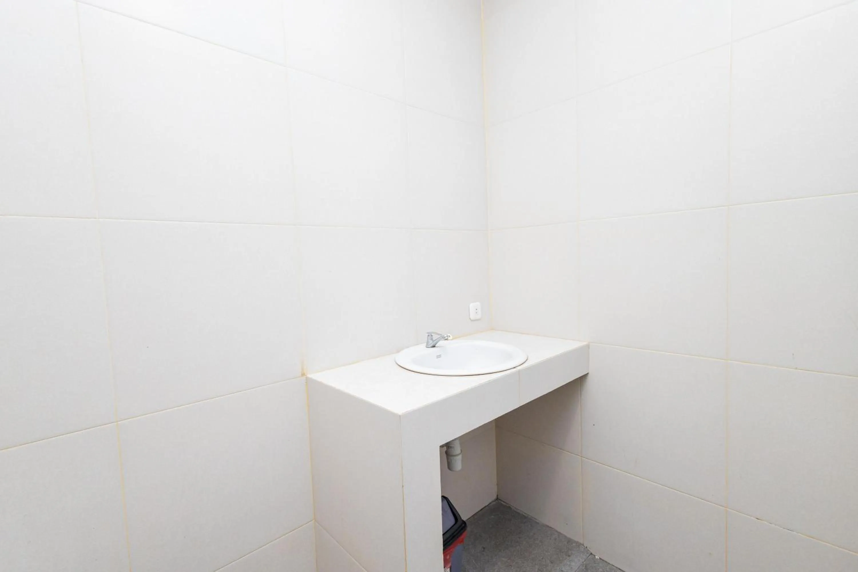 Property building in RedDoorz Syariah At Wisma Djokorio Poncokusumo