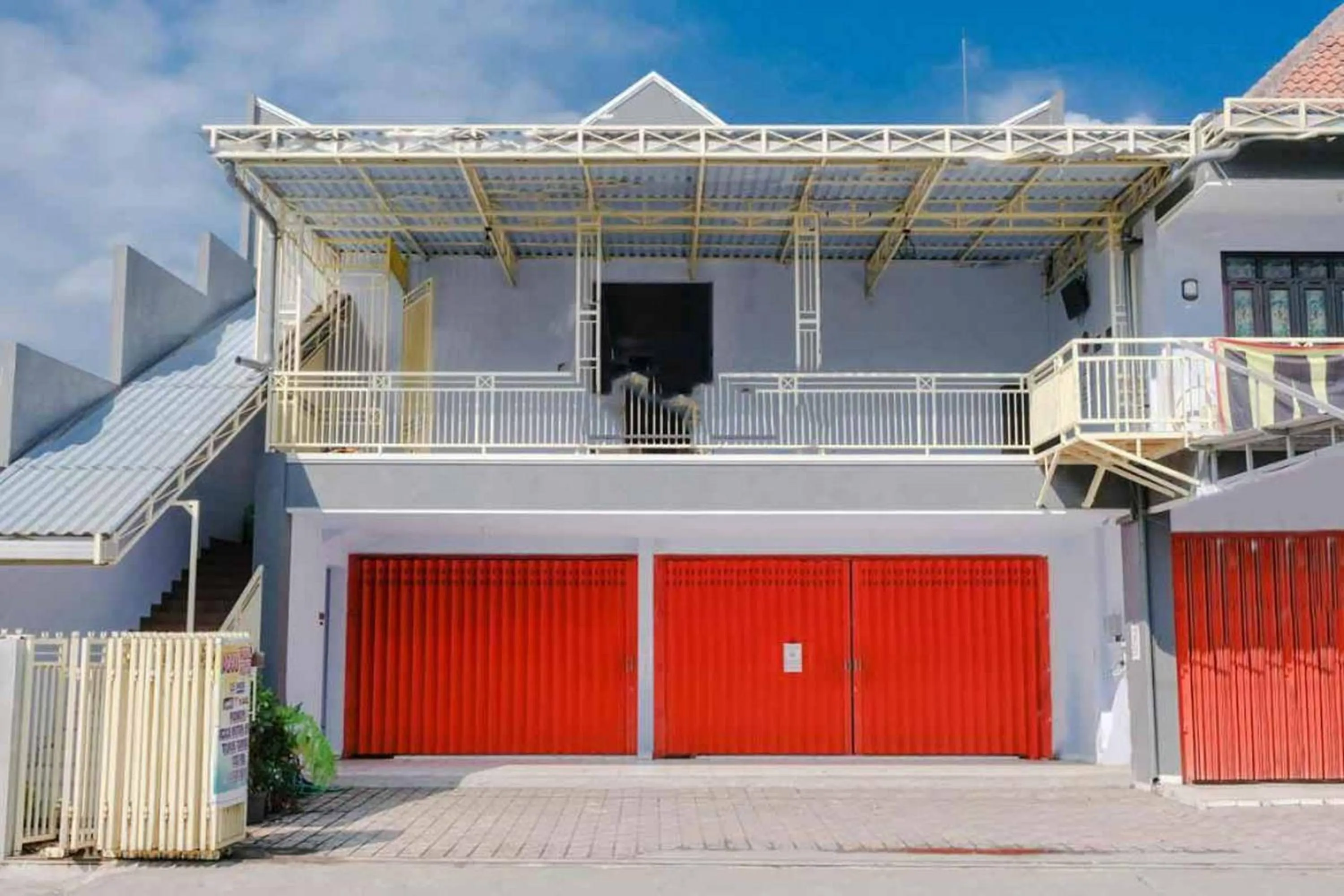 Property building in RedDoorz Syariah At Wisma Djokorio Poncokusumo