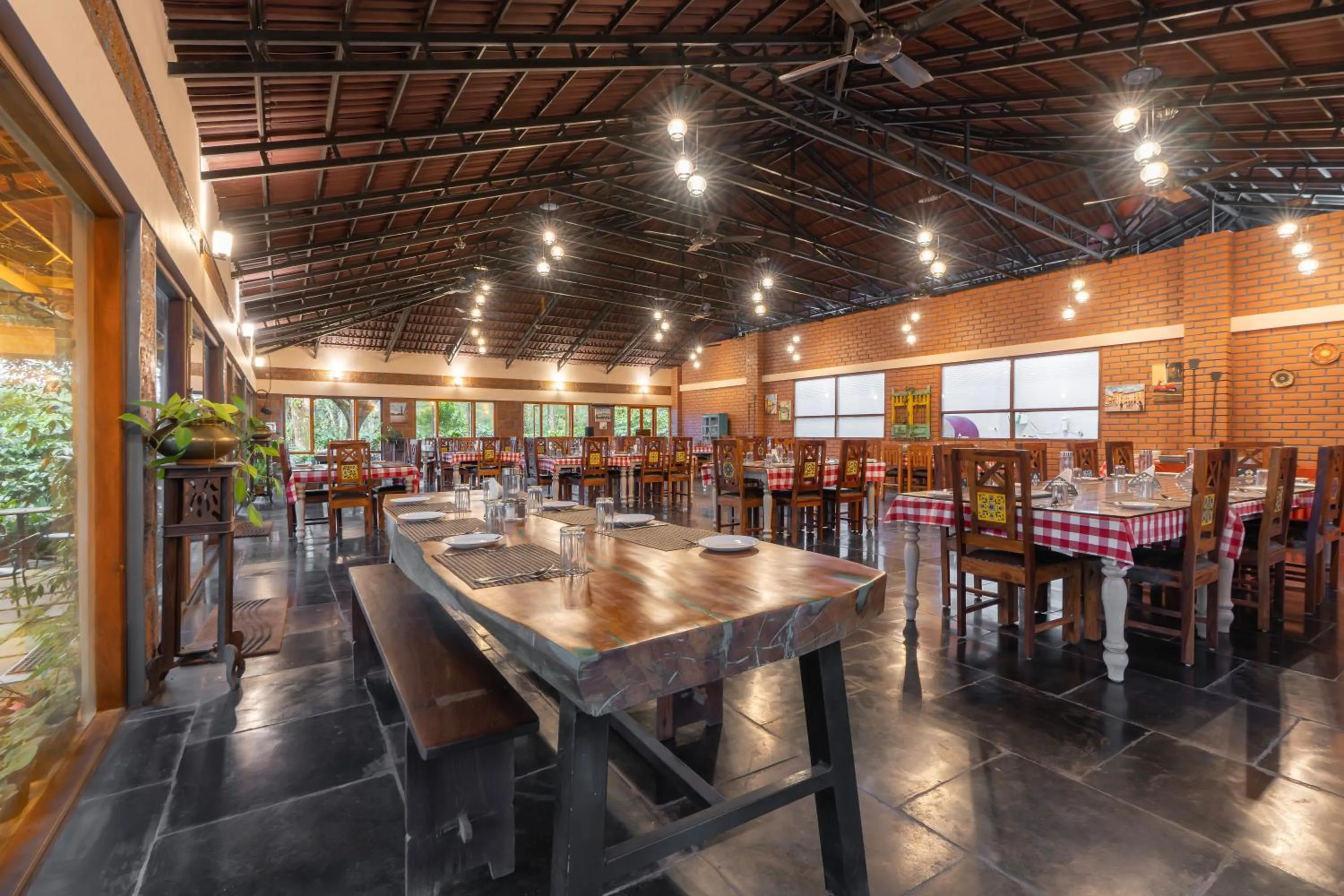 Restaurant/places to eat in Magnolia Estates & Resorts