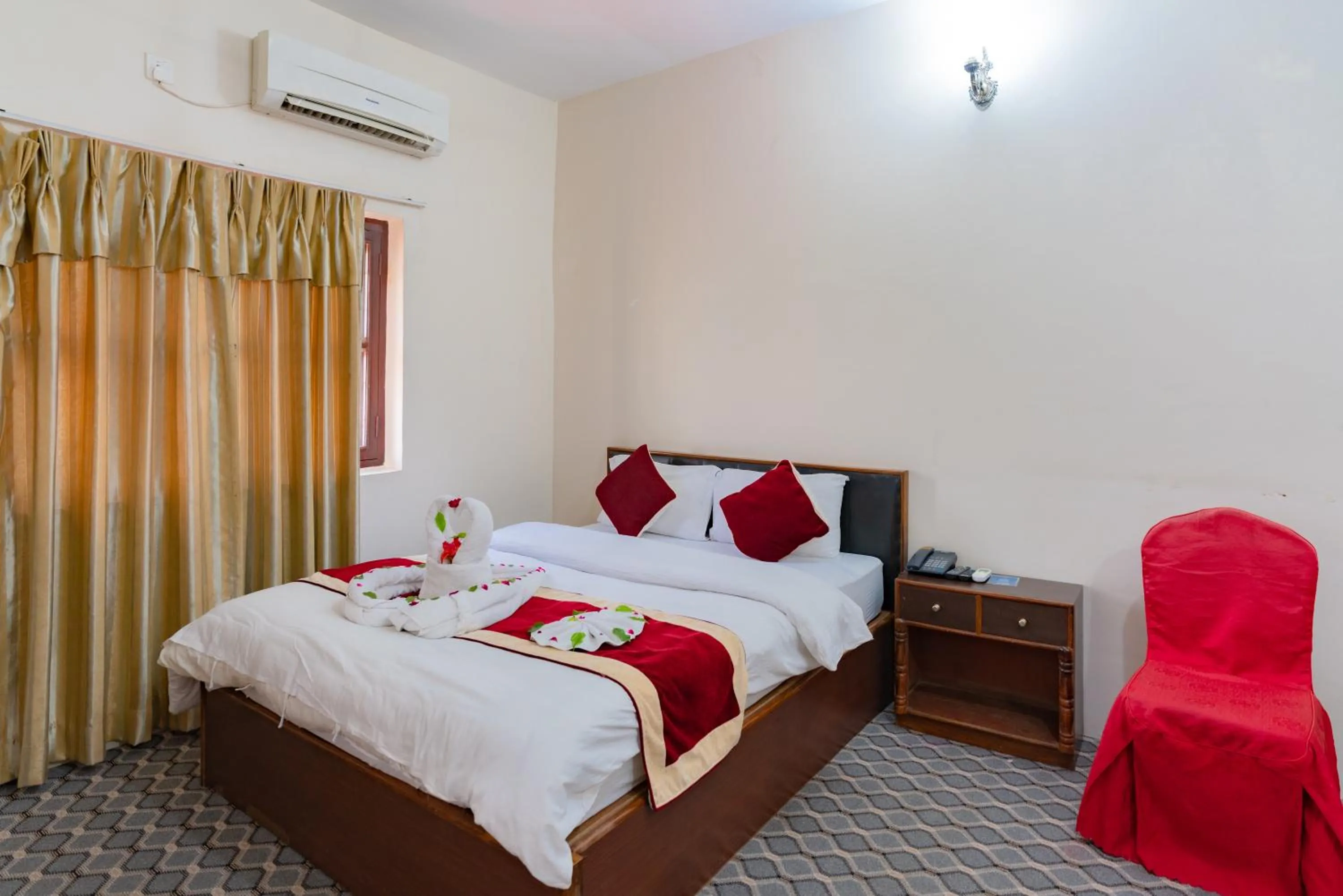 Bed in Siddhartha Resort, Chisapani