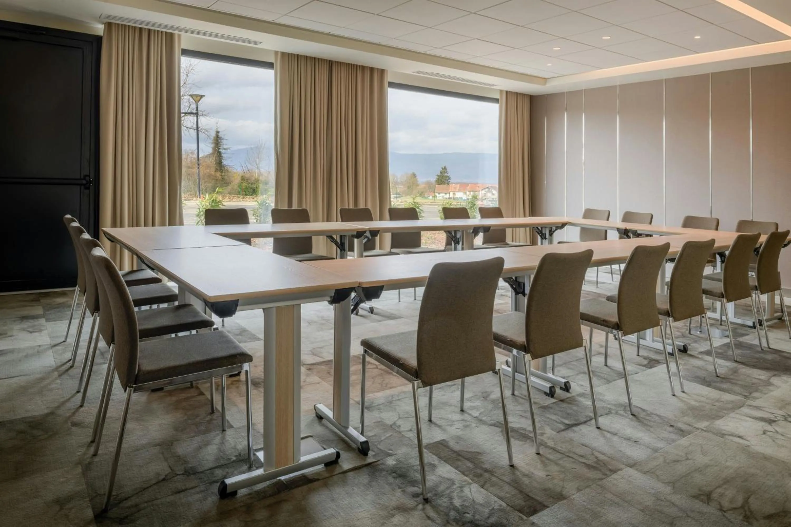 Meeting/conference room in AC Hotel by Marriott Saint-Julien-en-Genevois