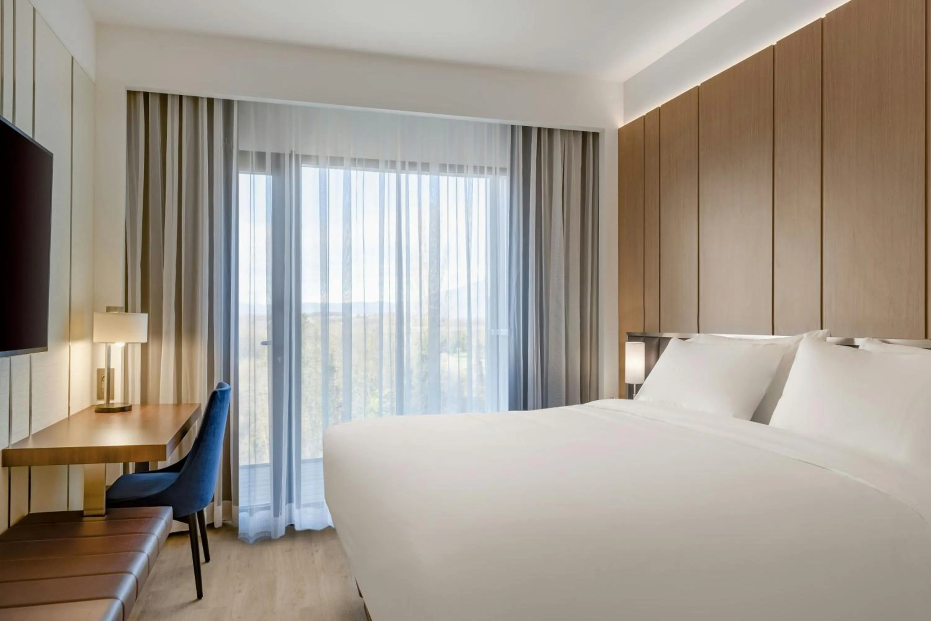 Bedroom, Bed in AC Hotel by Marriott Saint-Julien-en-Genevois