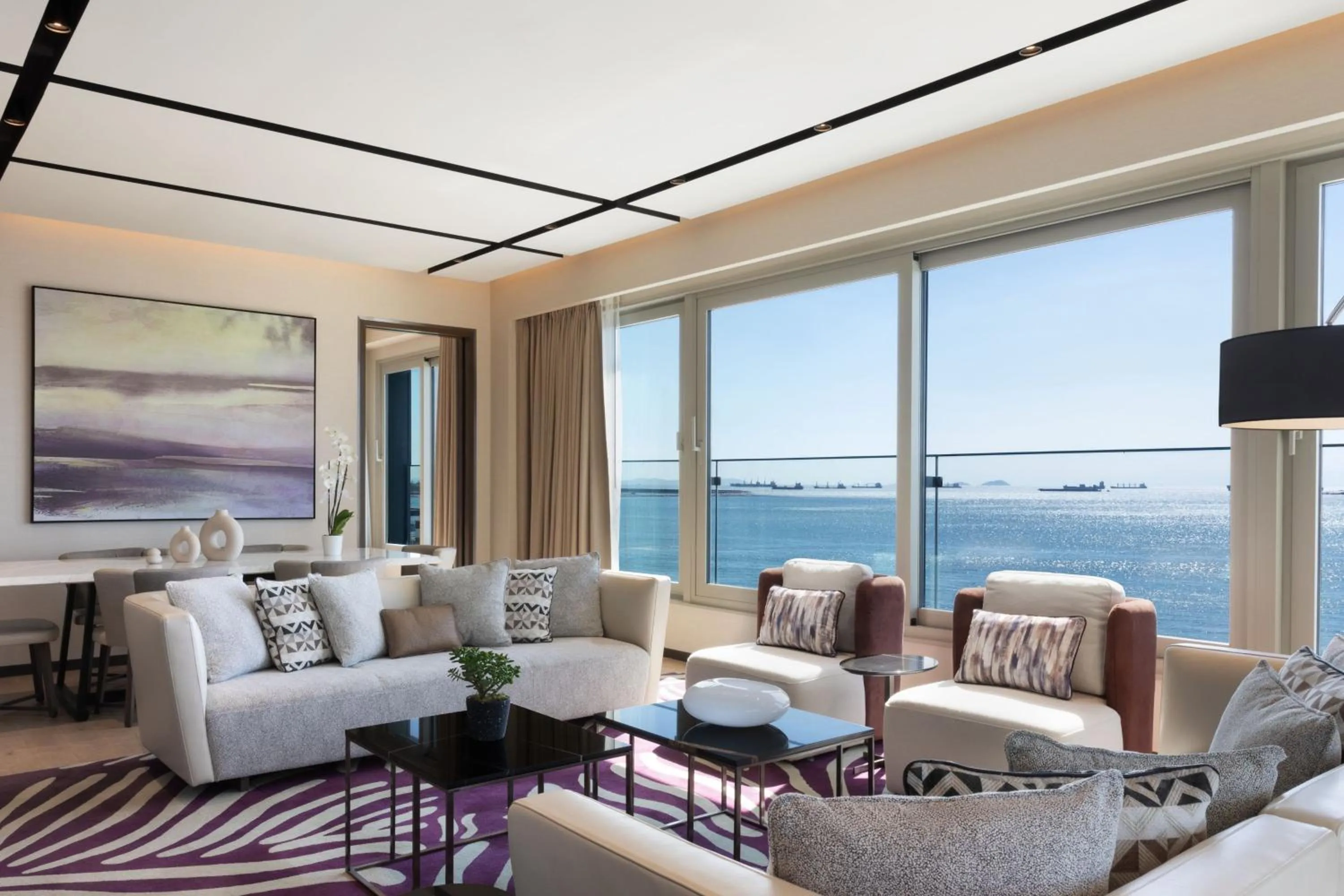 Living room in JW Marriott Hotel Istanbul Marmara Sea