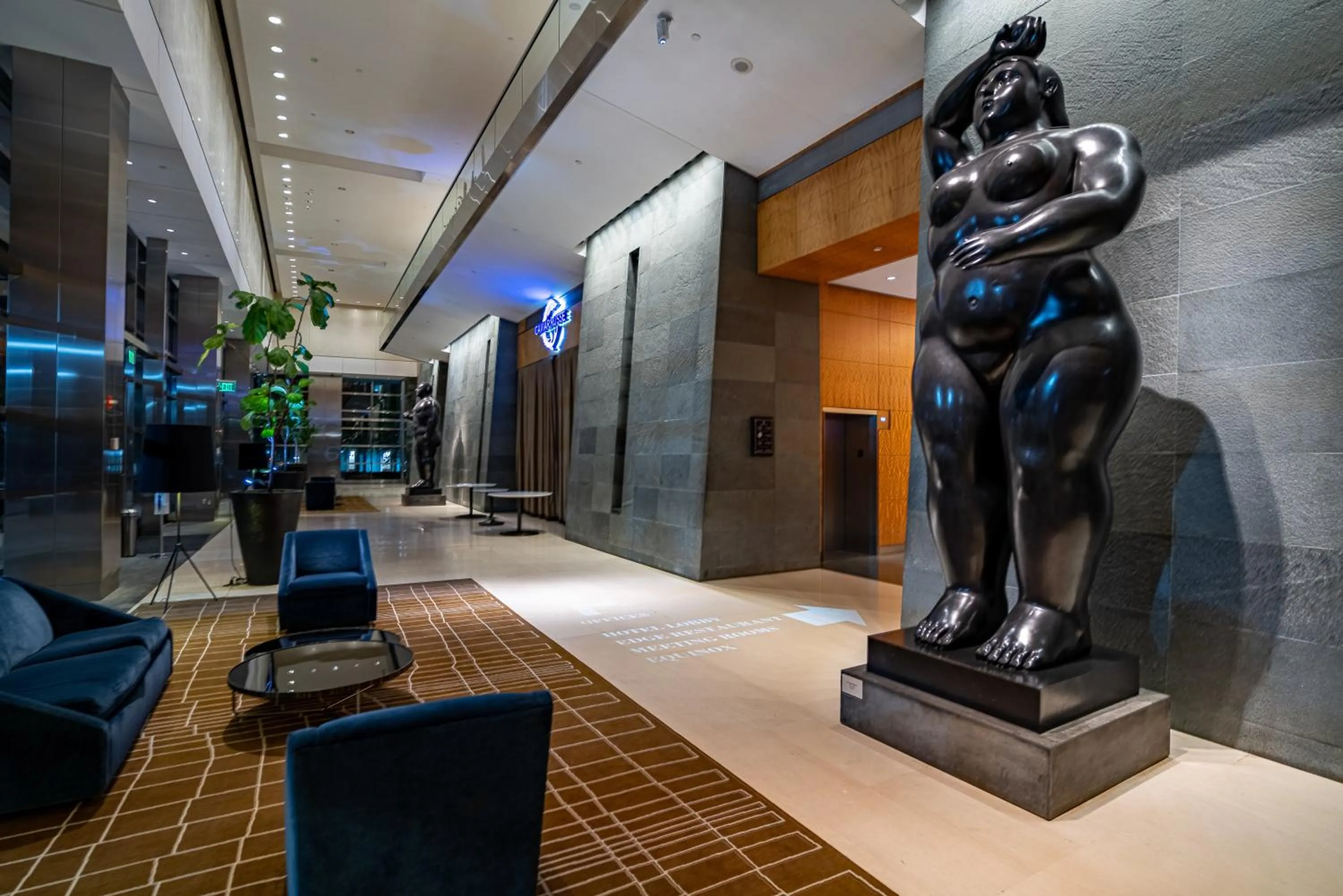 Property building in 2 Bedroom OR King Studio Suites Four Seasons Hotel Miami Free Wi-Fi & Free Parking