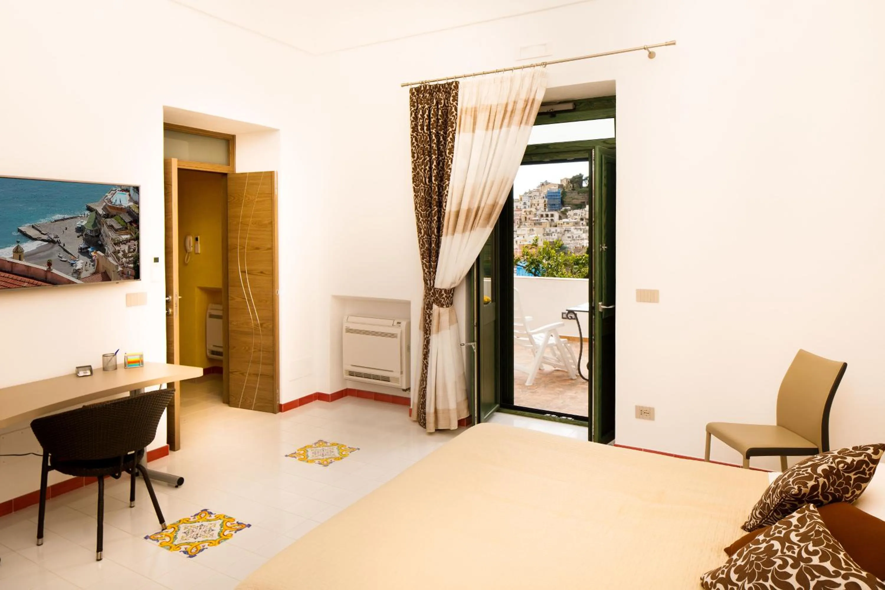 TV and multimedia, Bed in YourHome - Relais Il Sogno di Positano