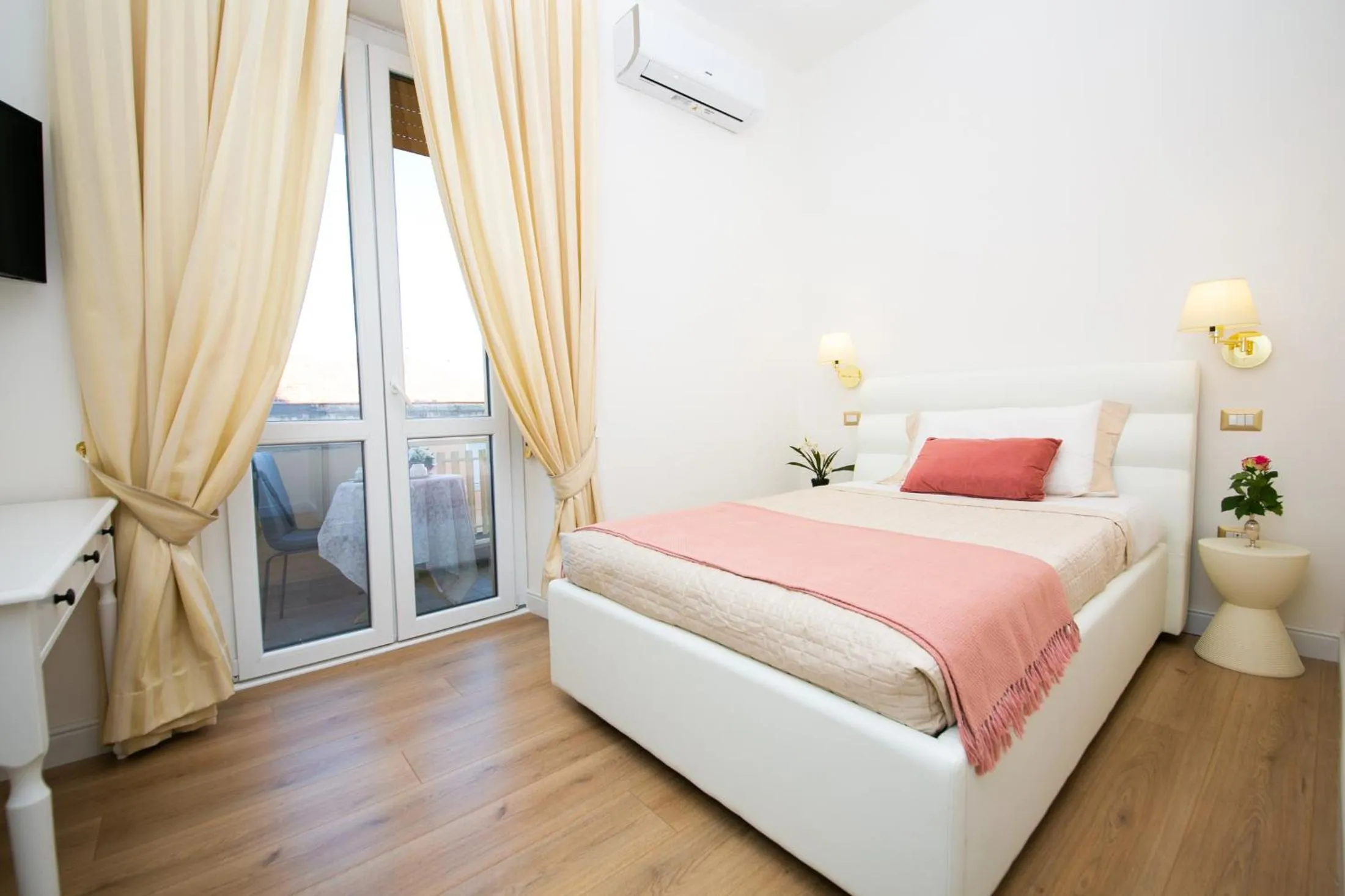 Viale Italia Boutique Rooms