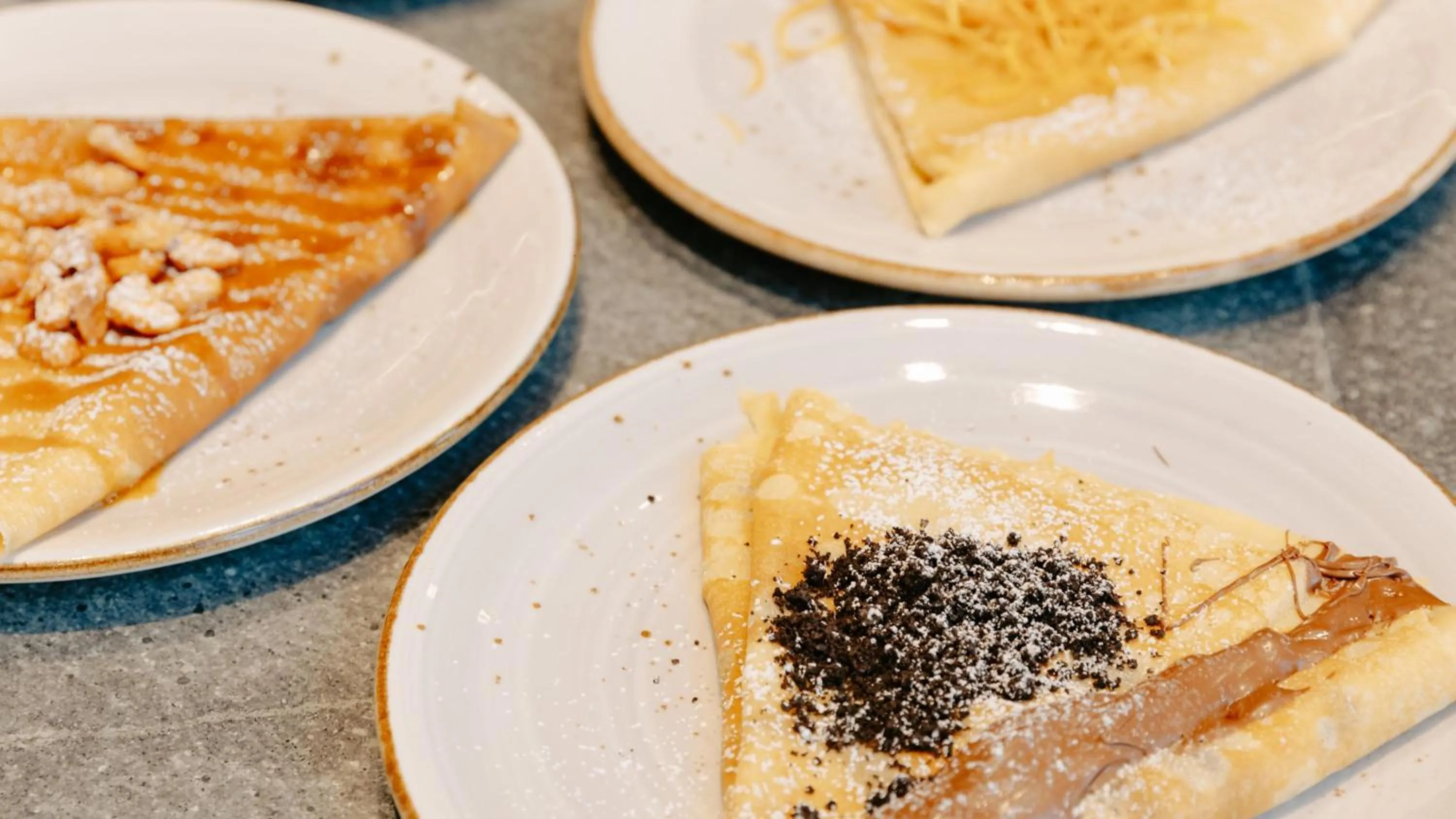 Dining area in voco Auckland City Centre by IHG