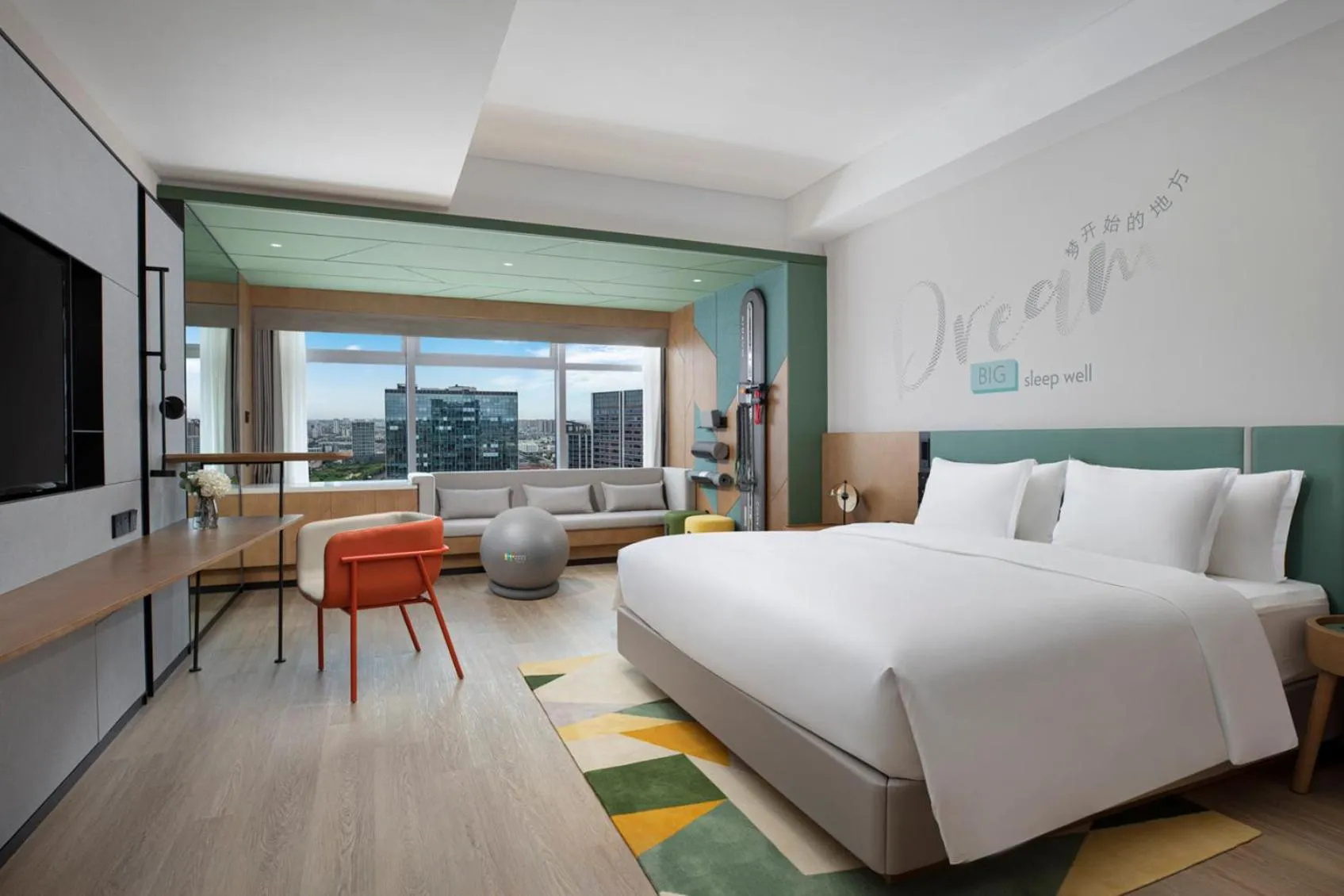 Photo of the whole room, Bed in EVEN Hotel Chengdu Jinniu by IHG