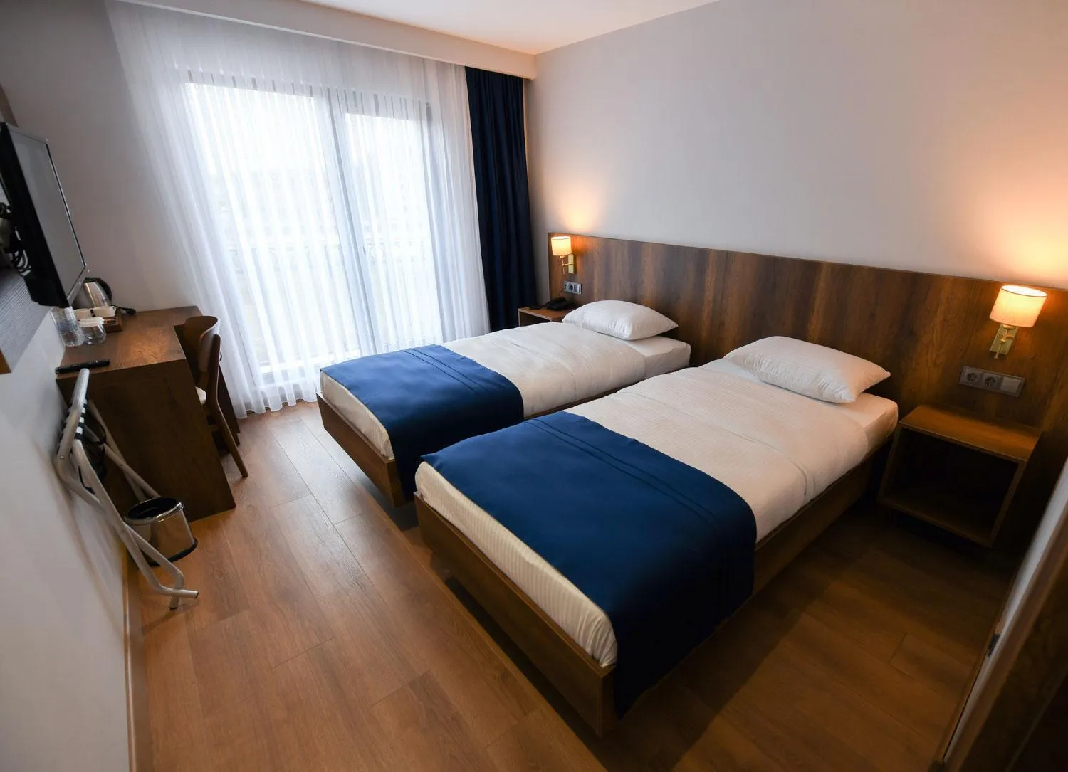 Photo of the whole room, Bed in REF İNN HOTEL