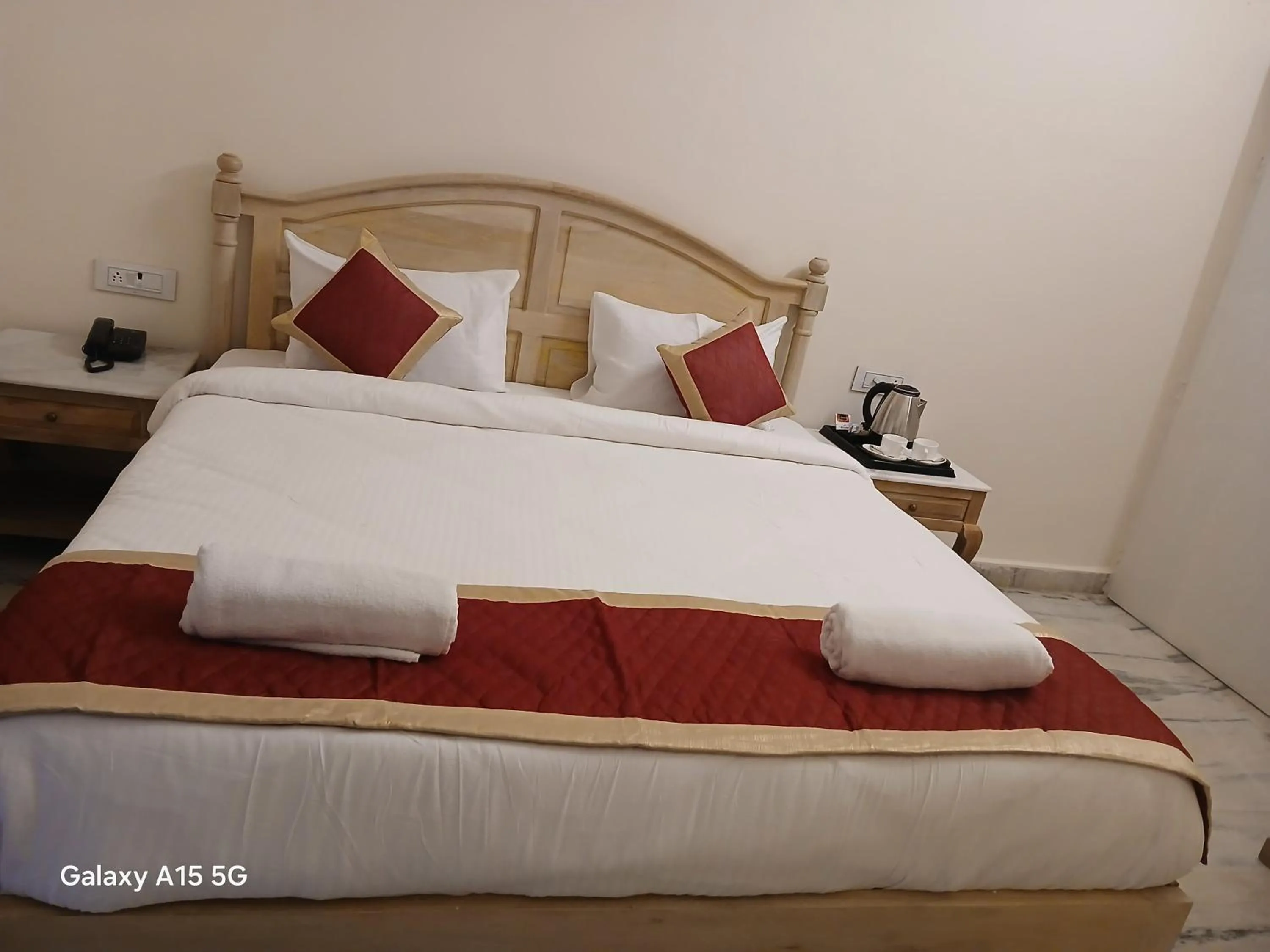 Bed in Green Park Resort