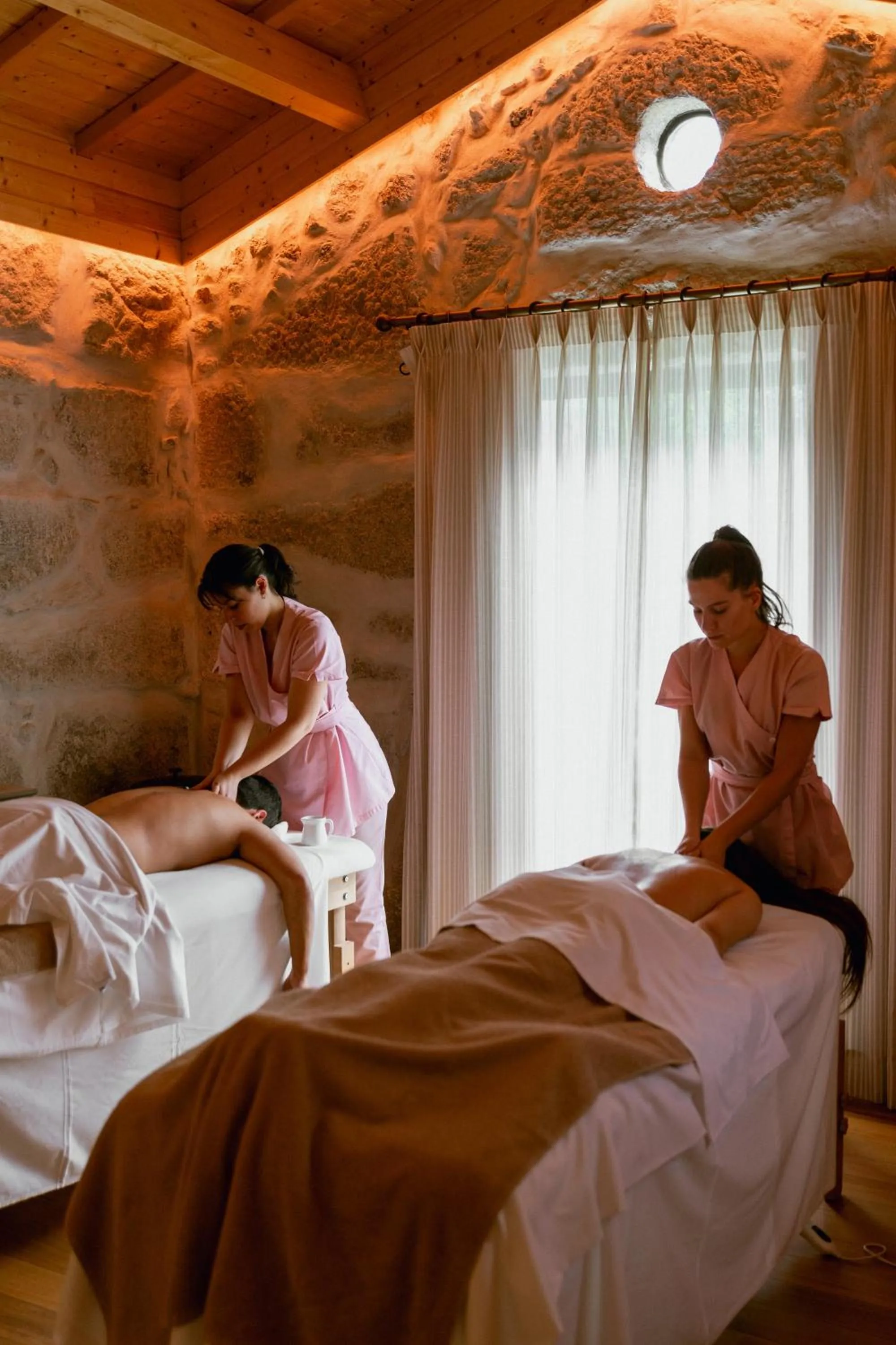 Massage, Bed in Torel Saboaria