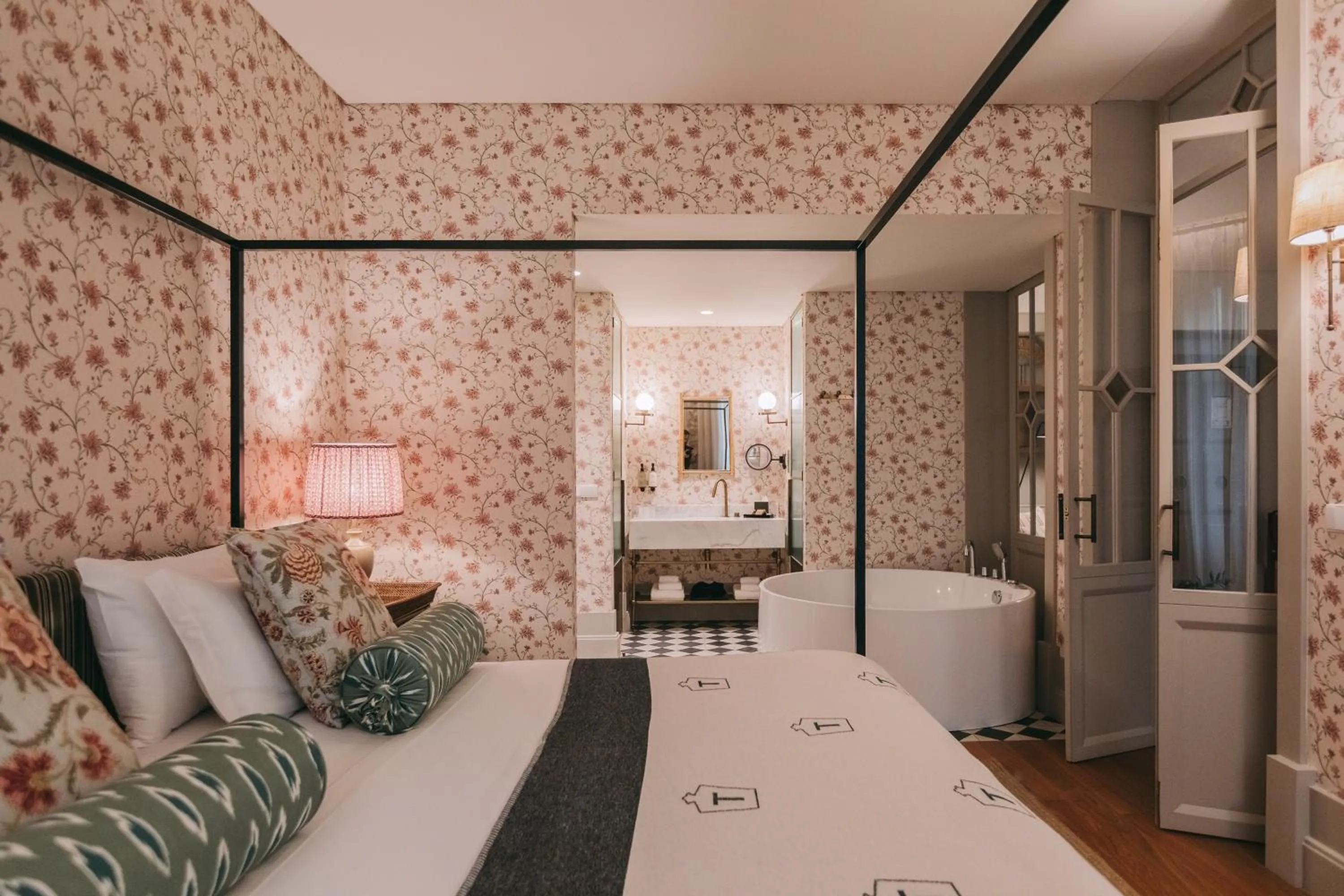 Bed in Torel Saboaria