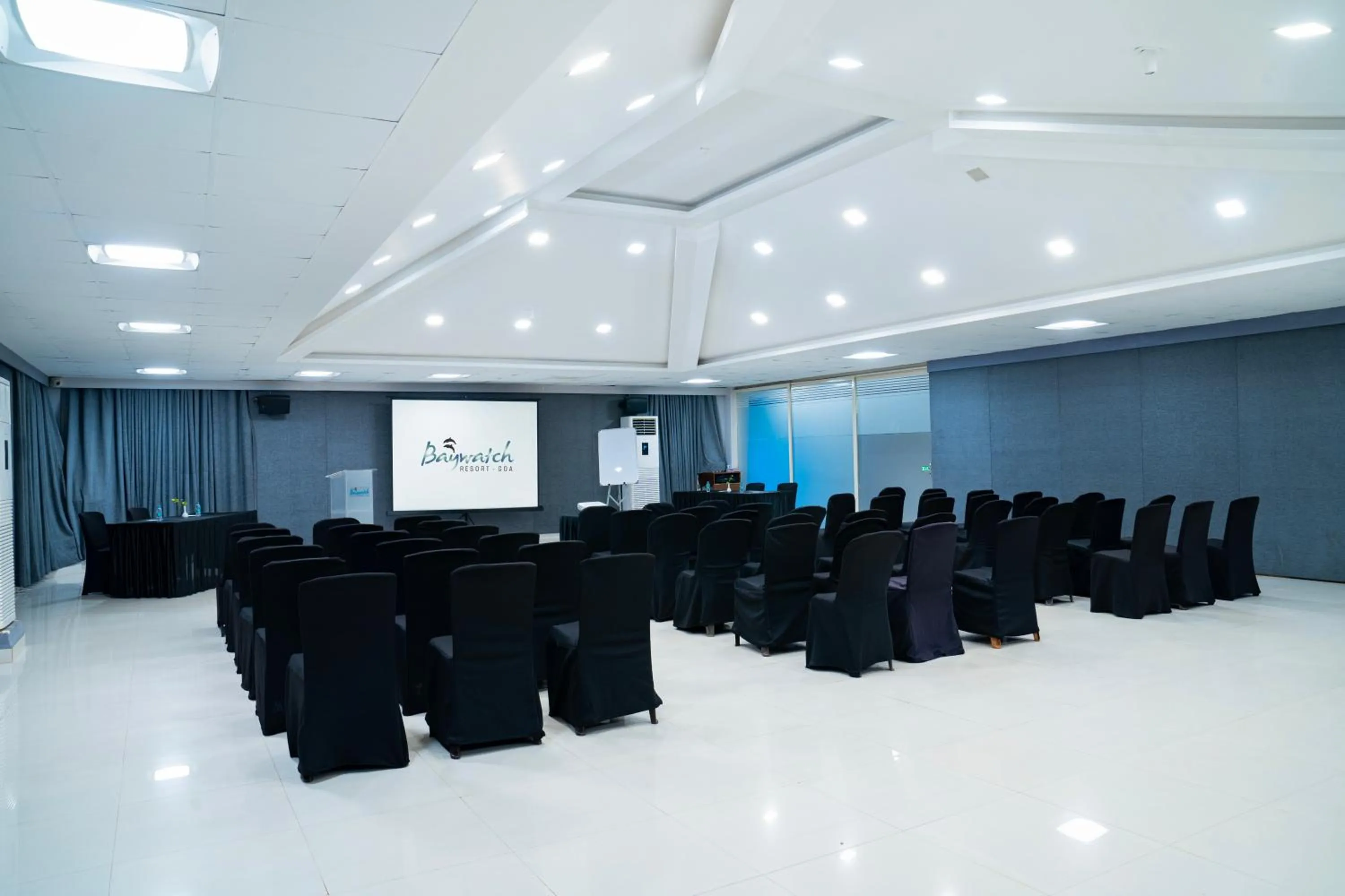 Meeting/conference room in Regenta Baywatch Resort, Goa