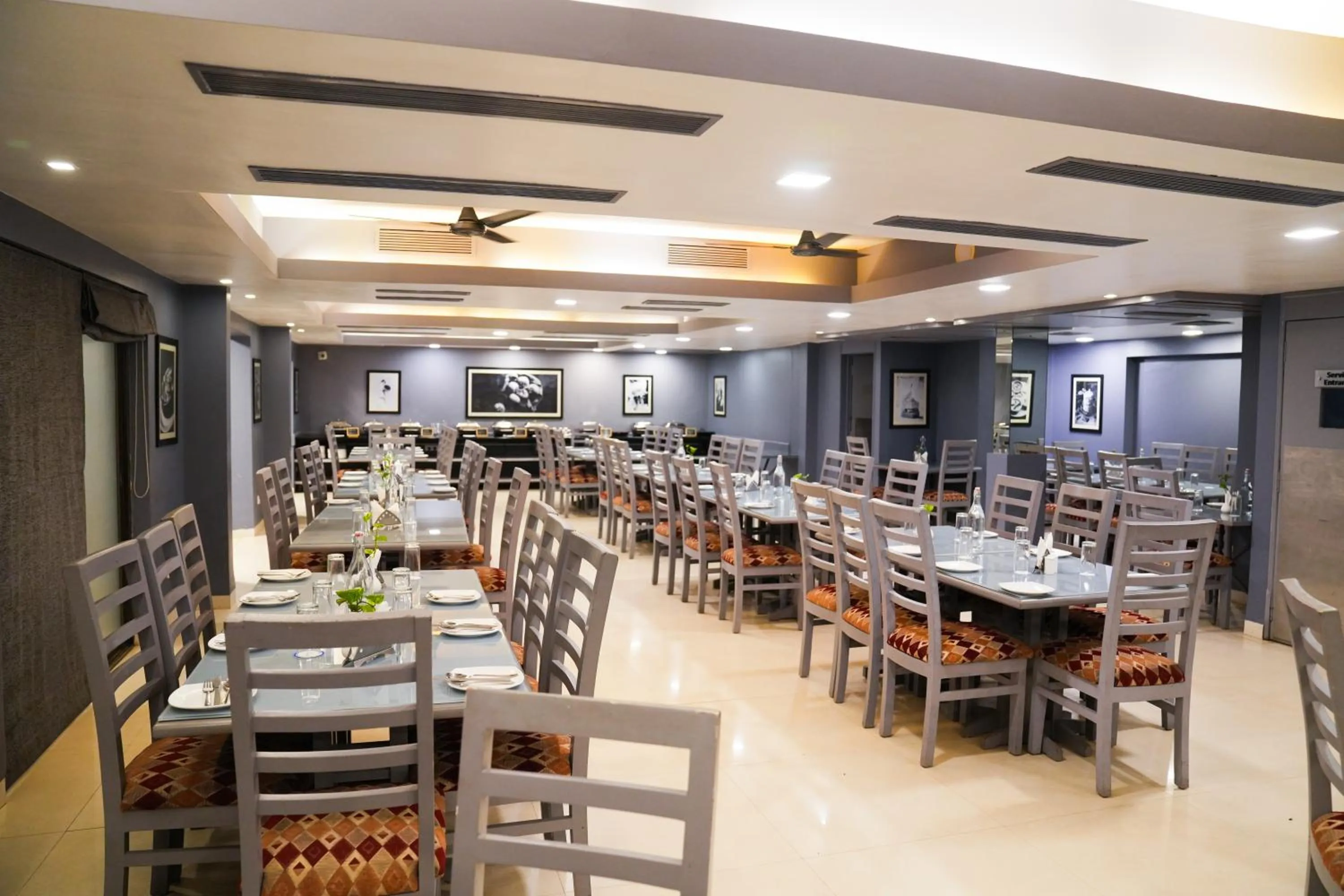 Restaurant/places to eat in Regenta Baywatch Resort, Goa