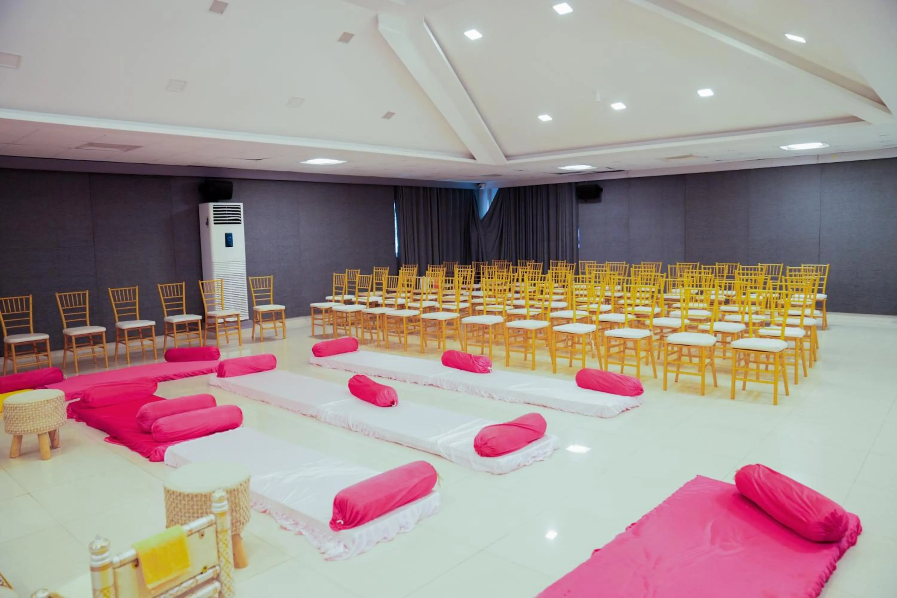 Banquet/Function facilities in Regenta Baywatch Resort, Goa