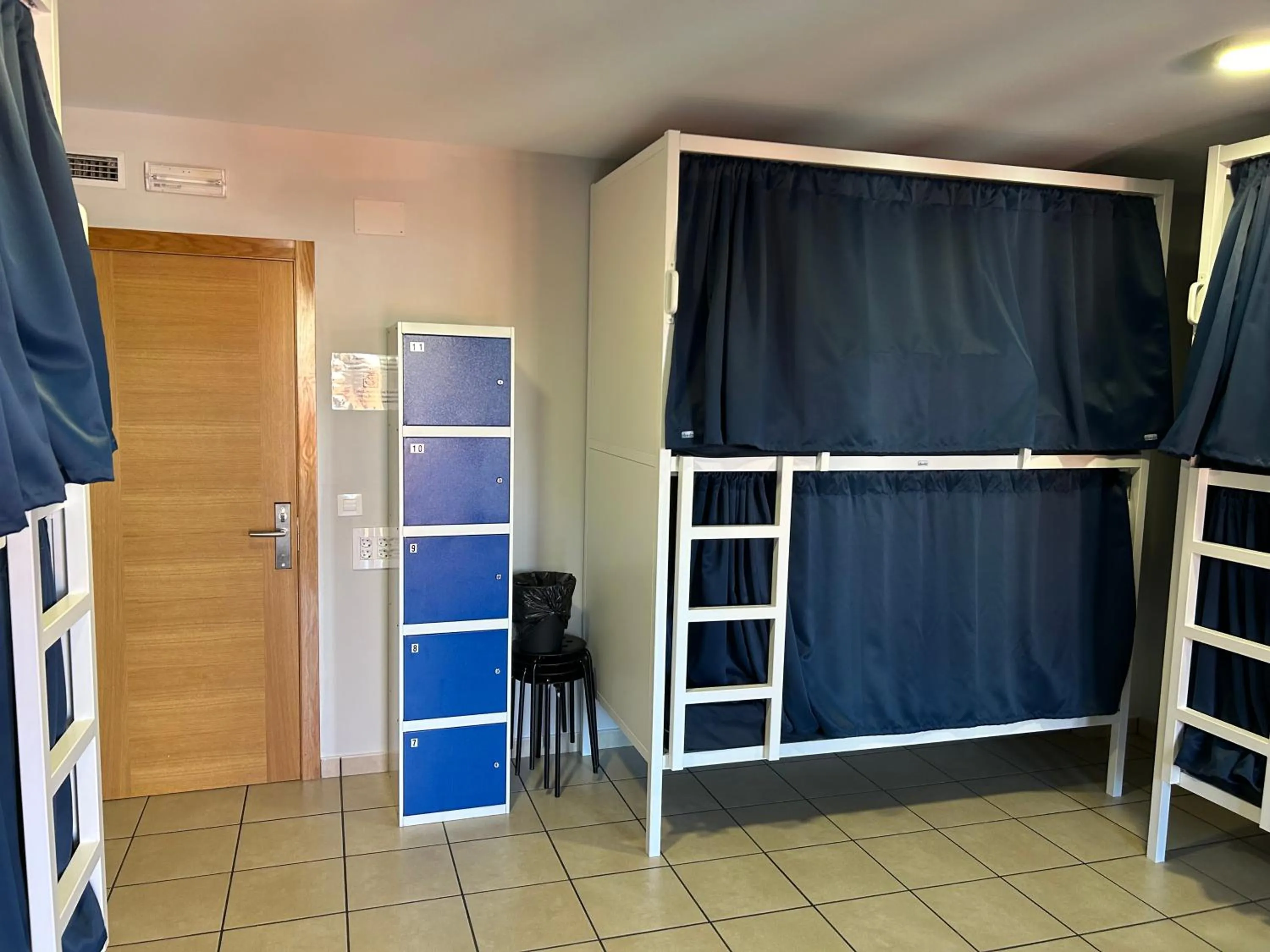 bunk bed in Albergue San Anton