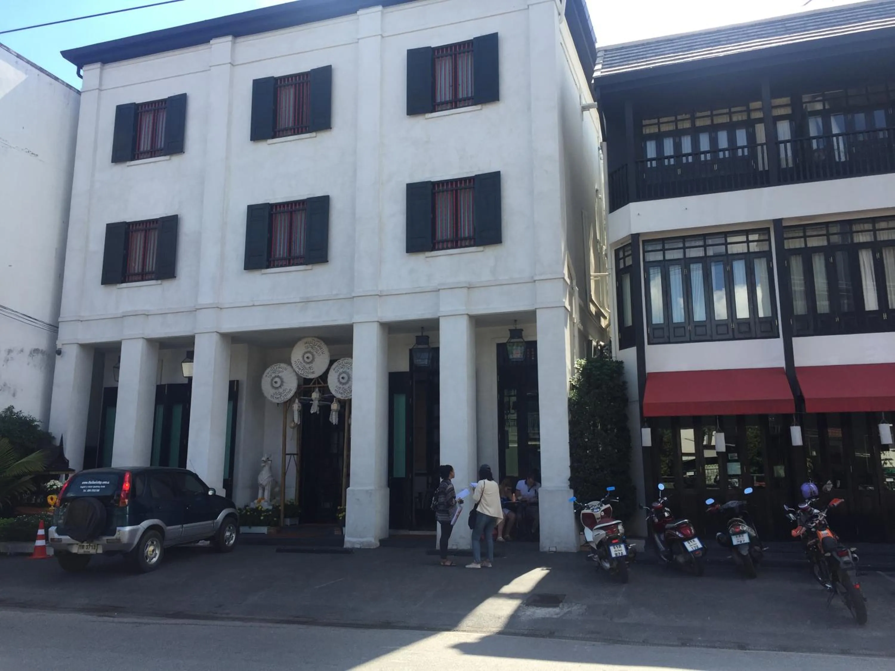 Property building in 99 The Gallery Hotel