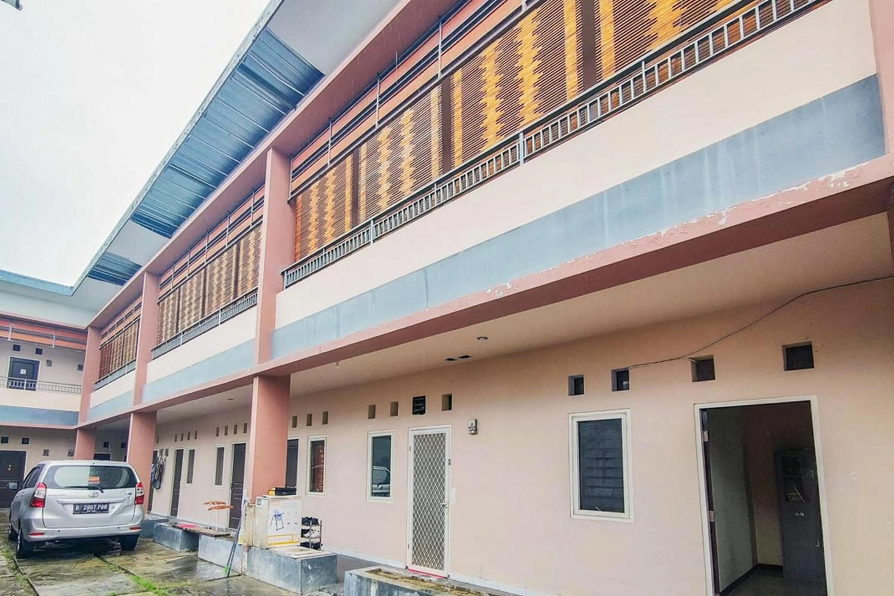 Chandra Graha Guesthouse Palu