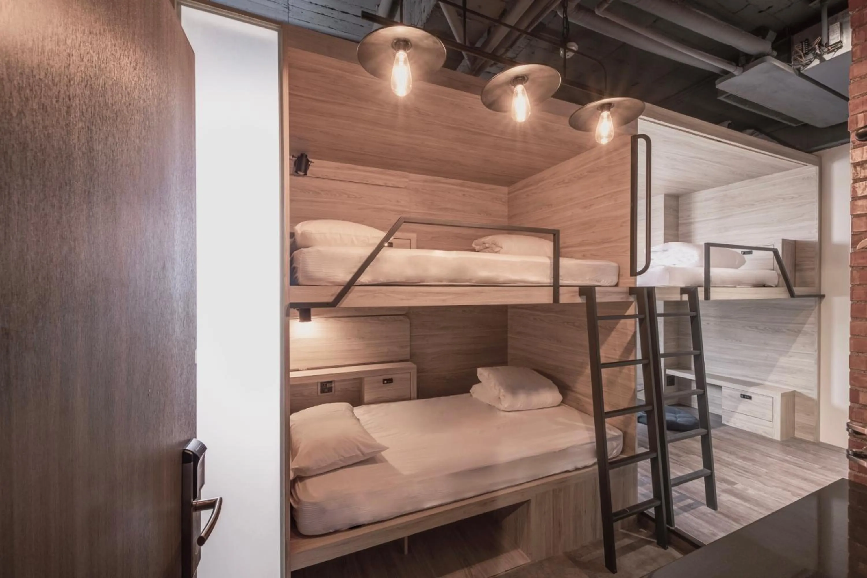 Photo of the whole room, Bed in Hotel Leisure Chiayi