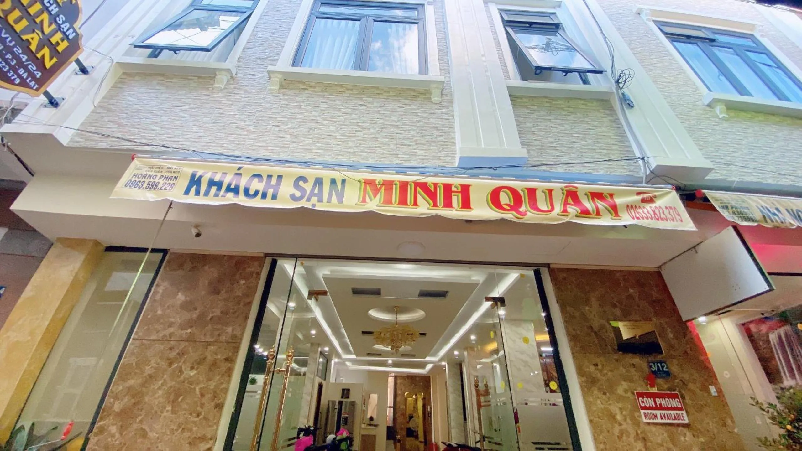 Facade/entrance in Minh Quan Hotel