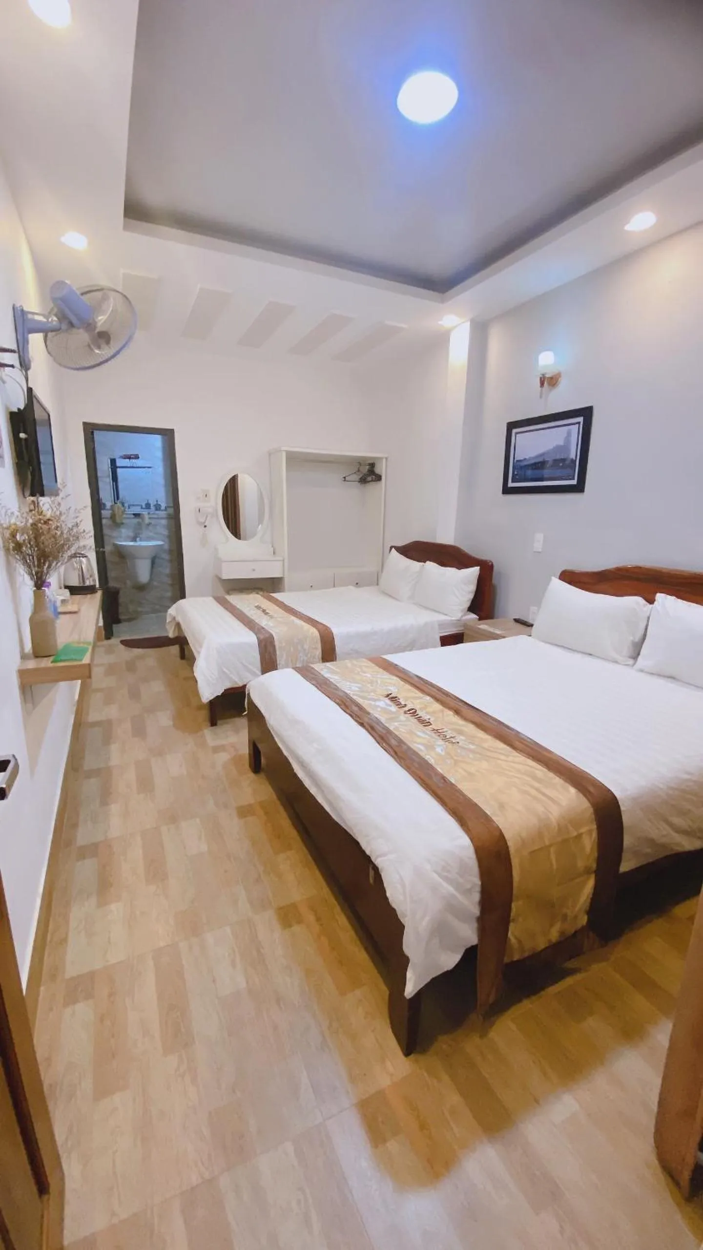 Photo of the whole room, Bed in Minh Quan Hotel