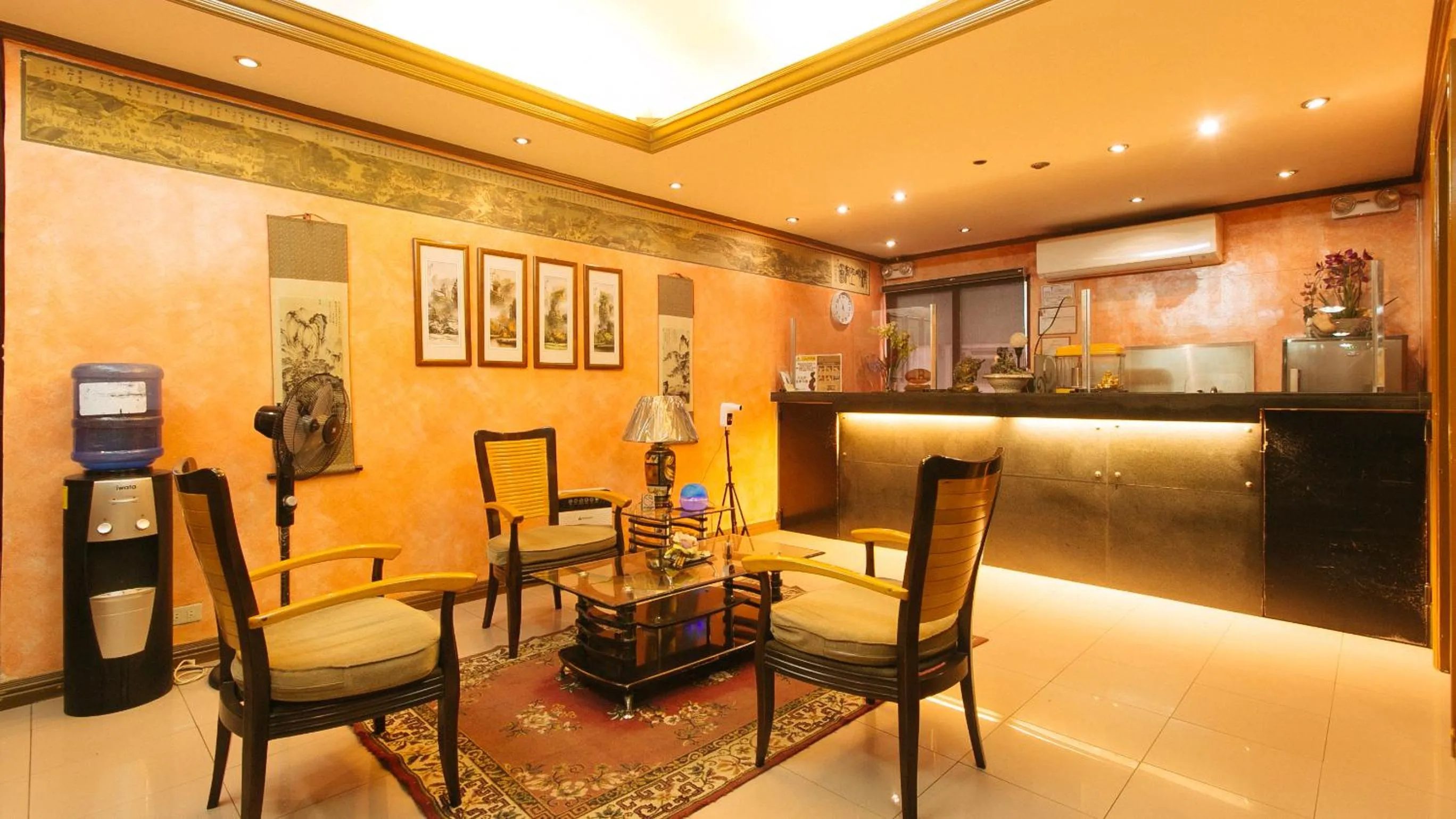 Lobby or reception in Peace Hotel by RedDoorz