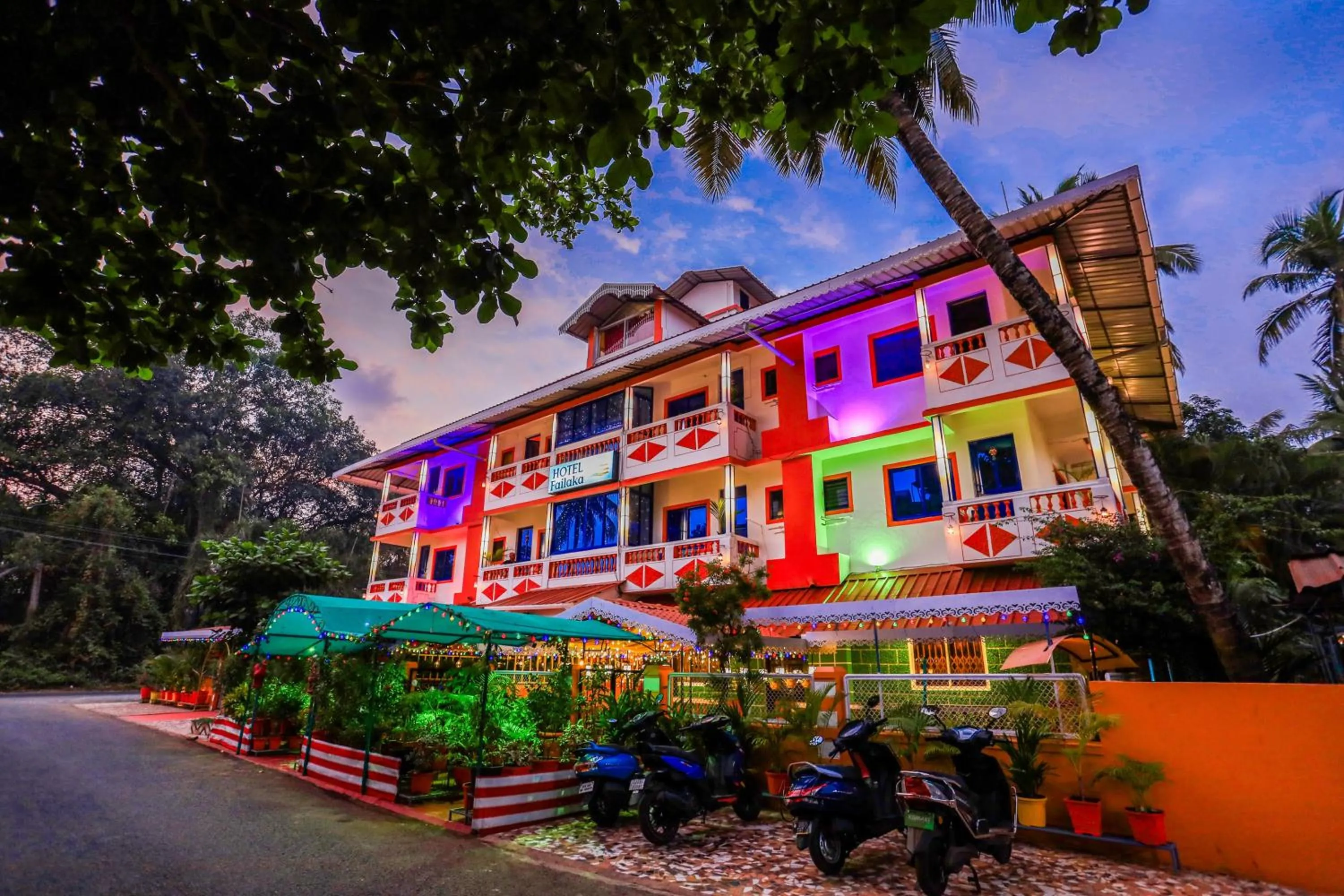 Property building in Hotel Failaka